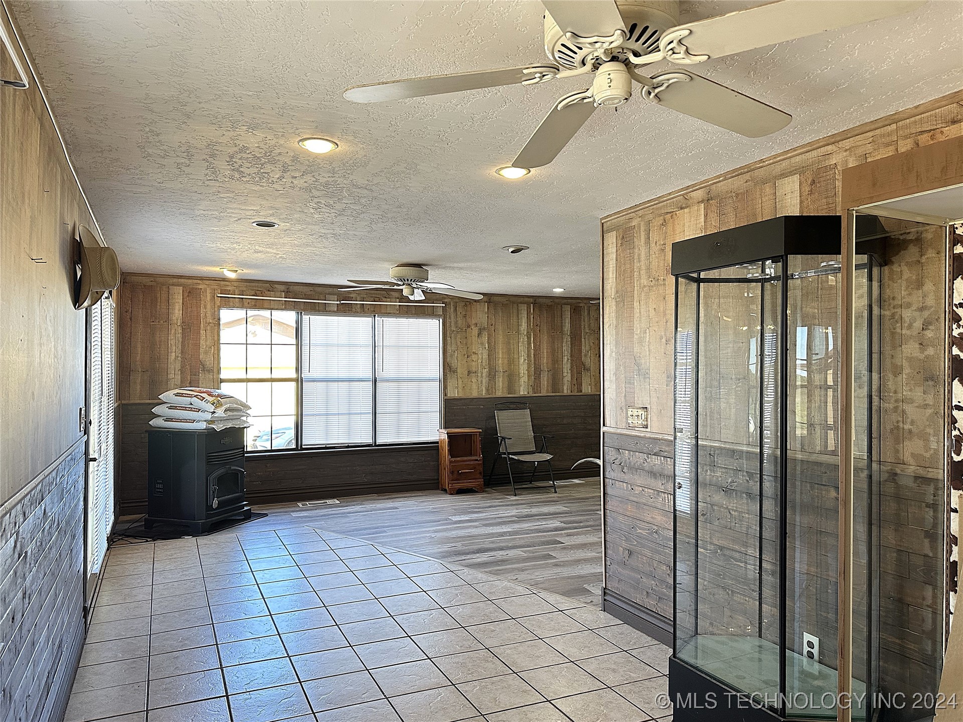 176407 N 3040 Road Property Photo 7