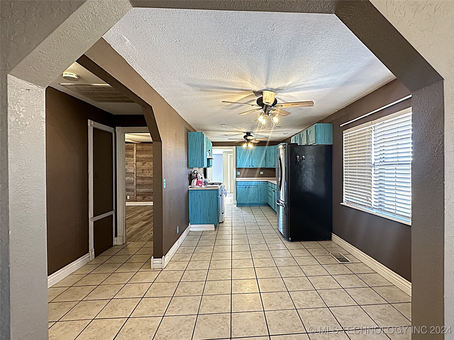 176407 N 3040 Road Property Photo 8