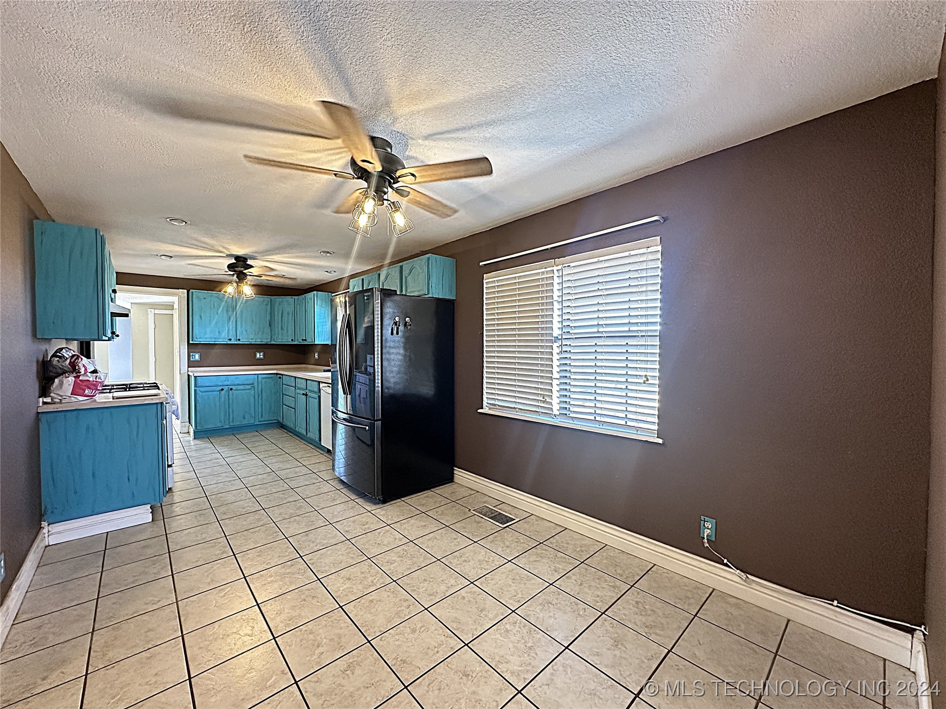 176407 N 3040 Road Property Photo 9