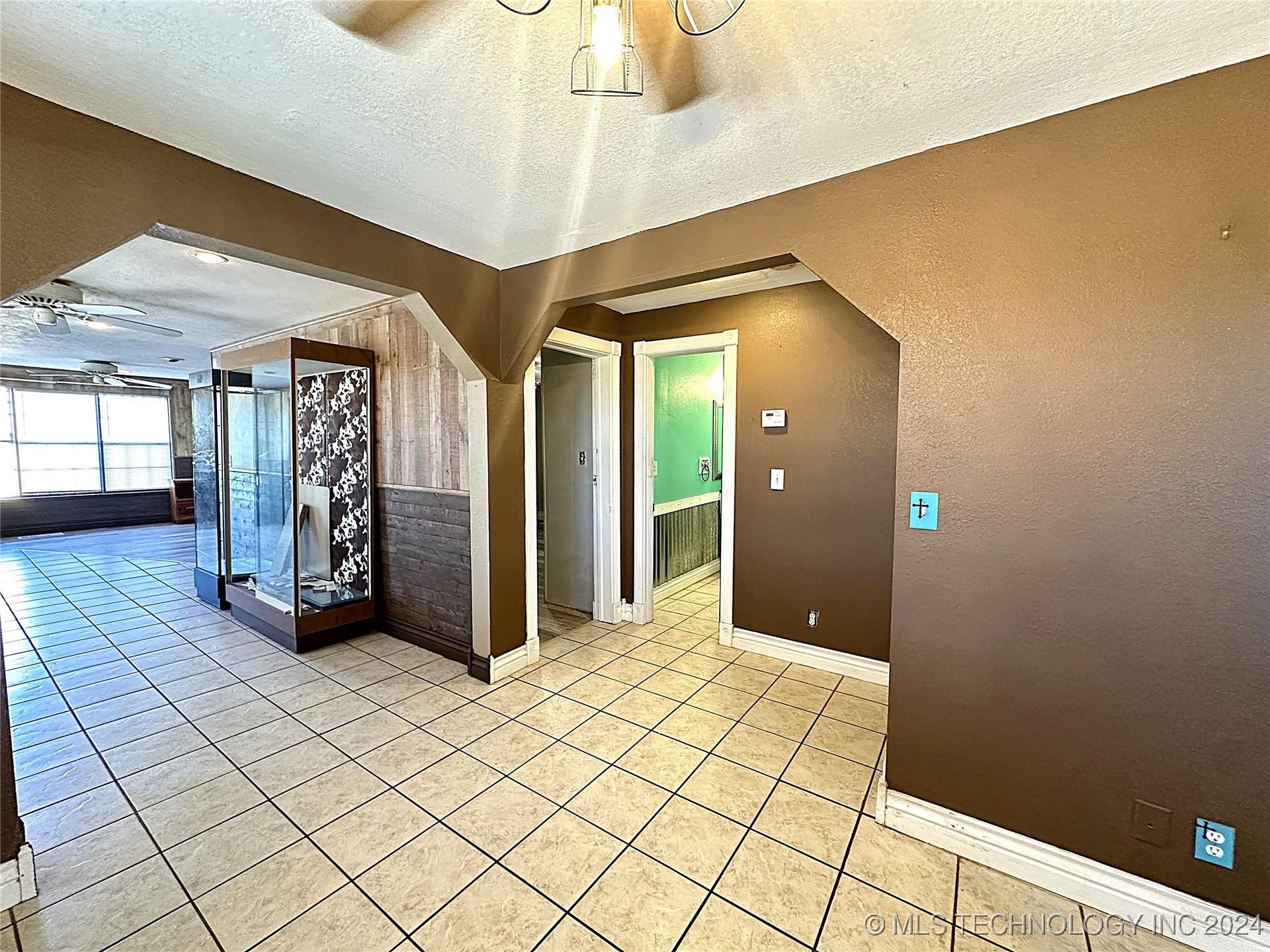 176407 N 3040 Road Property Photo 11