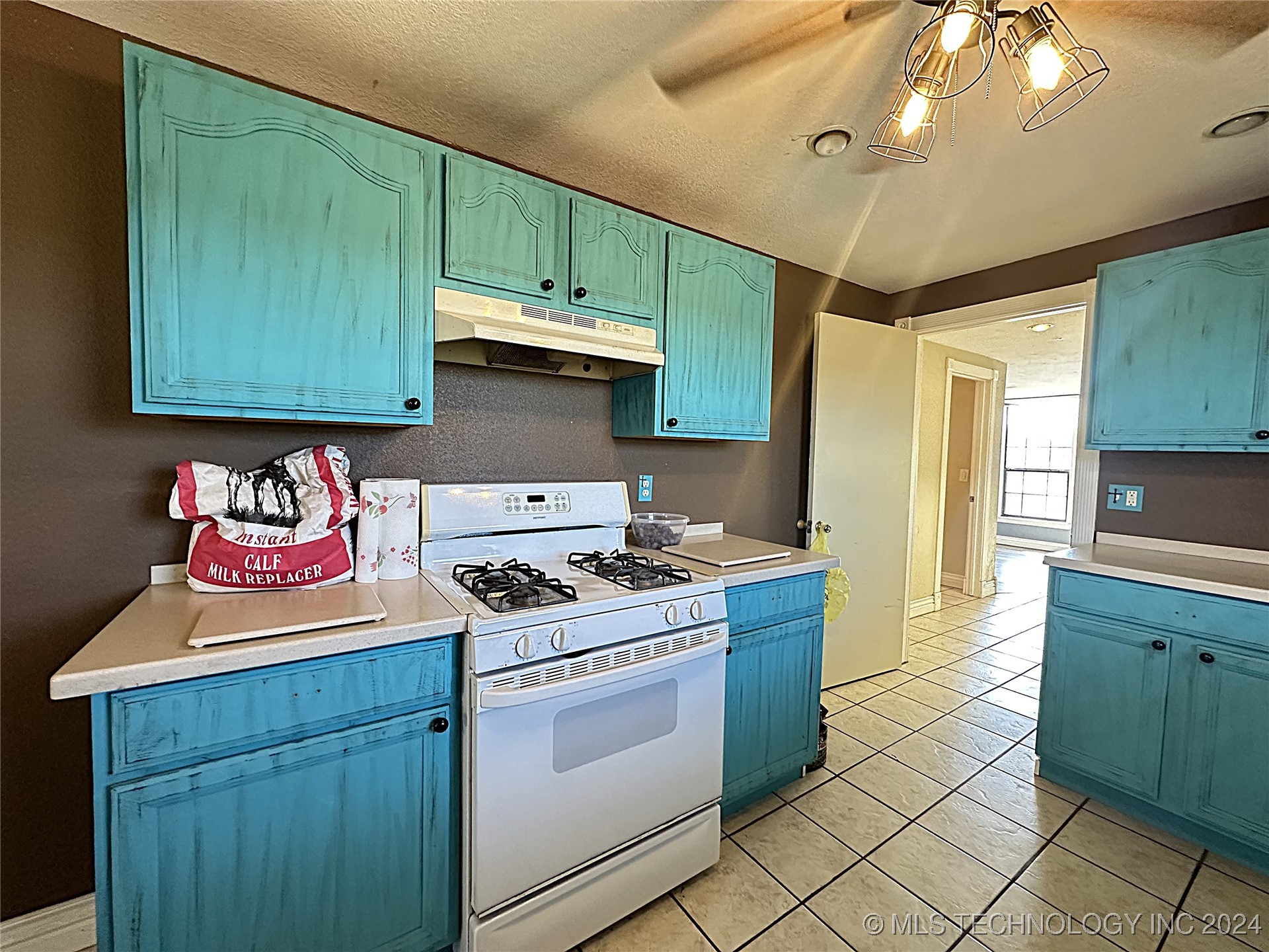 176407 N 3040 Road Property Photo 13