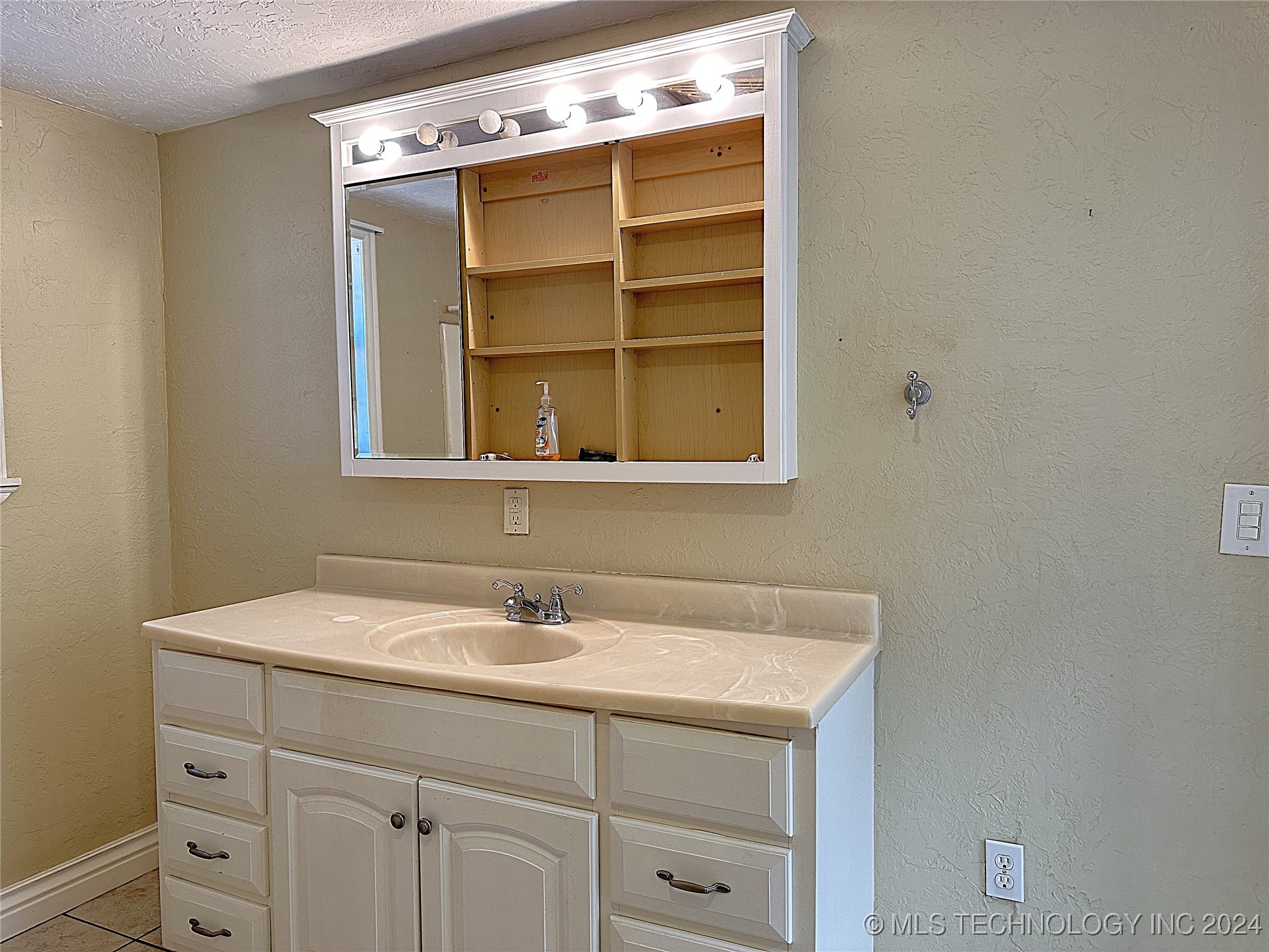 176407 N 3040 Road Property Photo 28