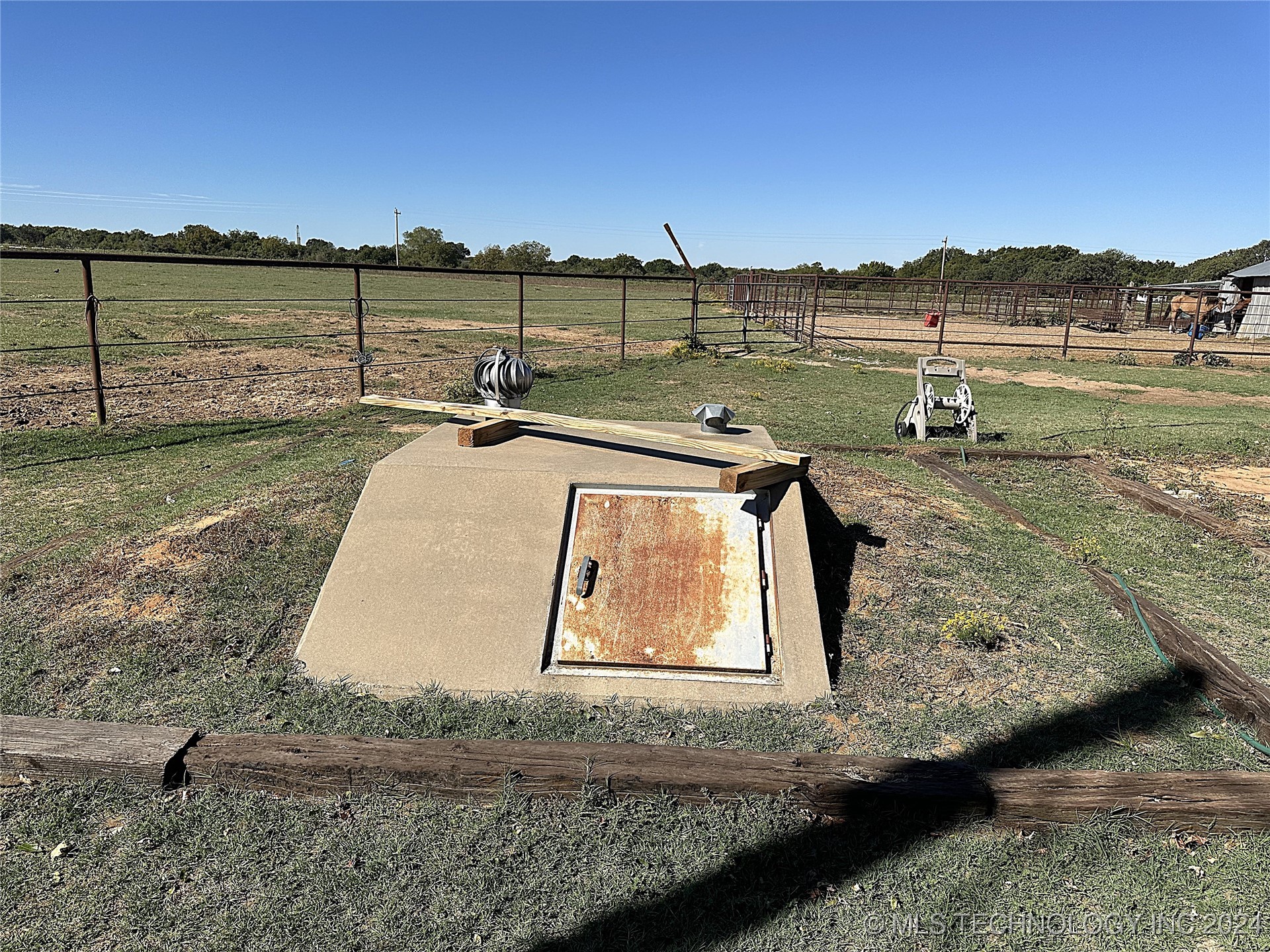 176407 N 3040 Road Property Photo 31