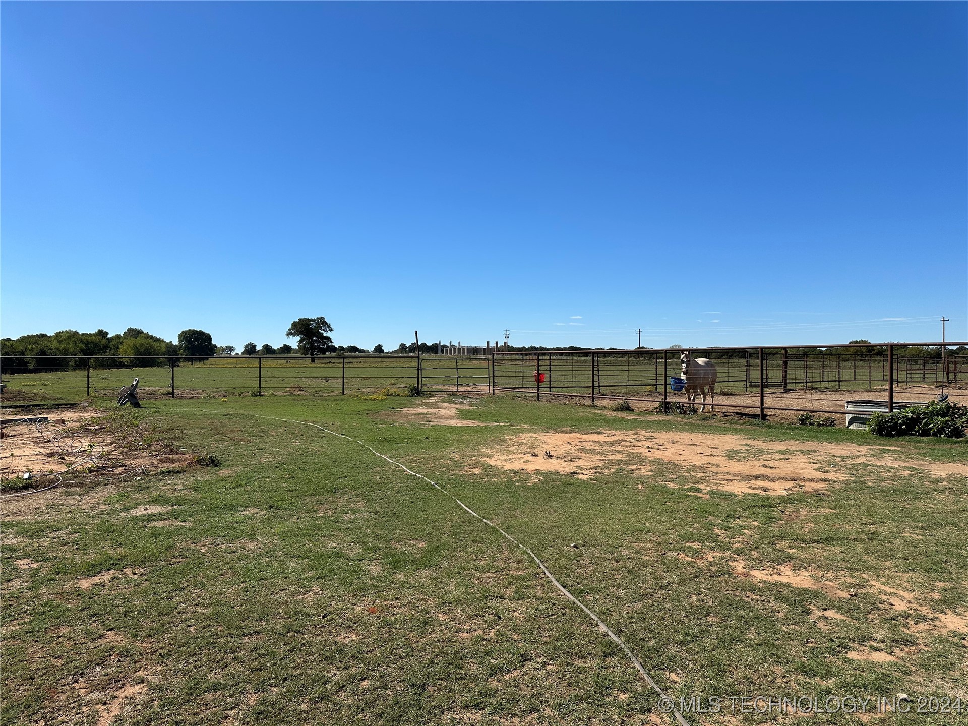 176407 N 3040 Road Property Photo 41