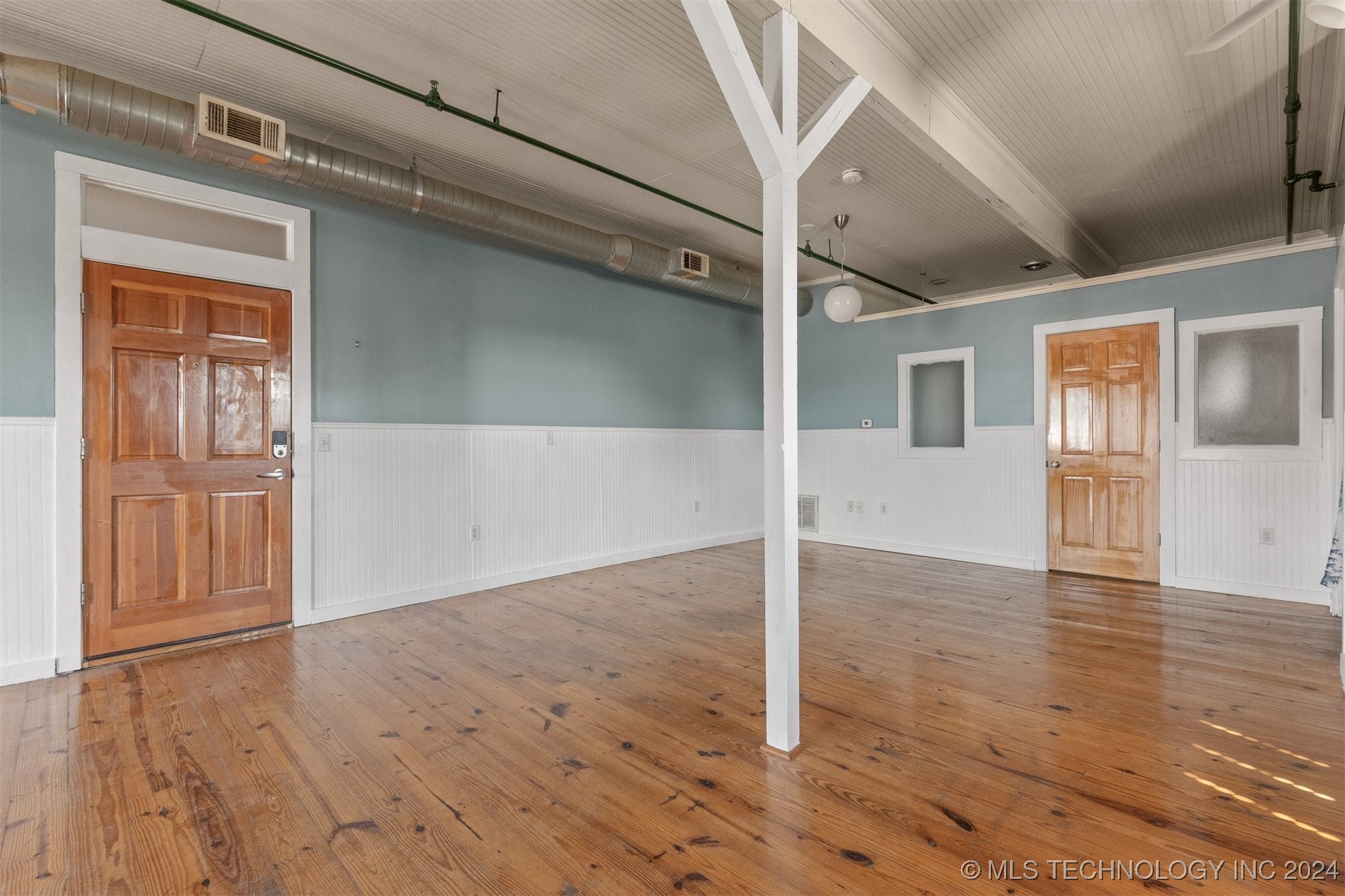 118 N Main Street Property Photo 41