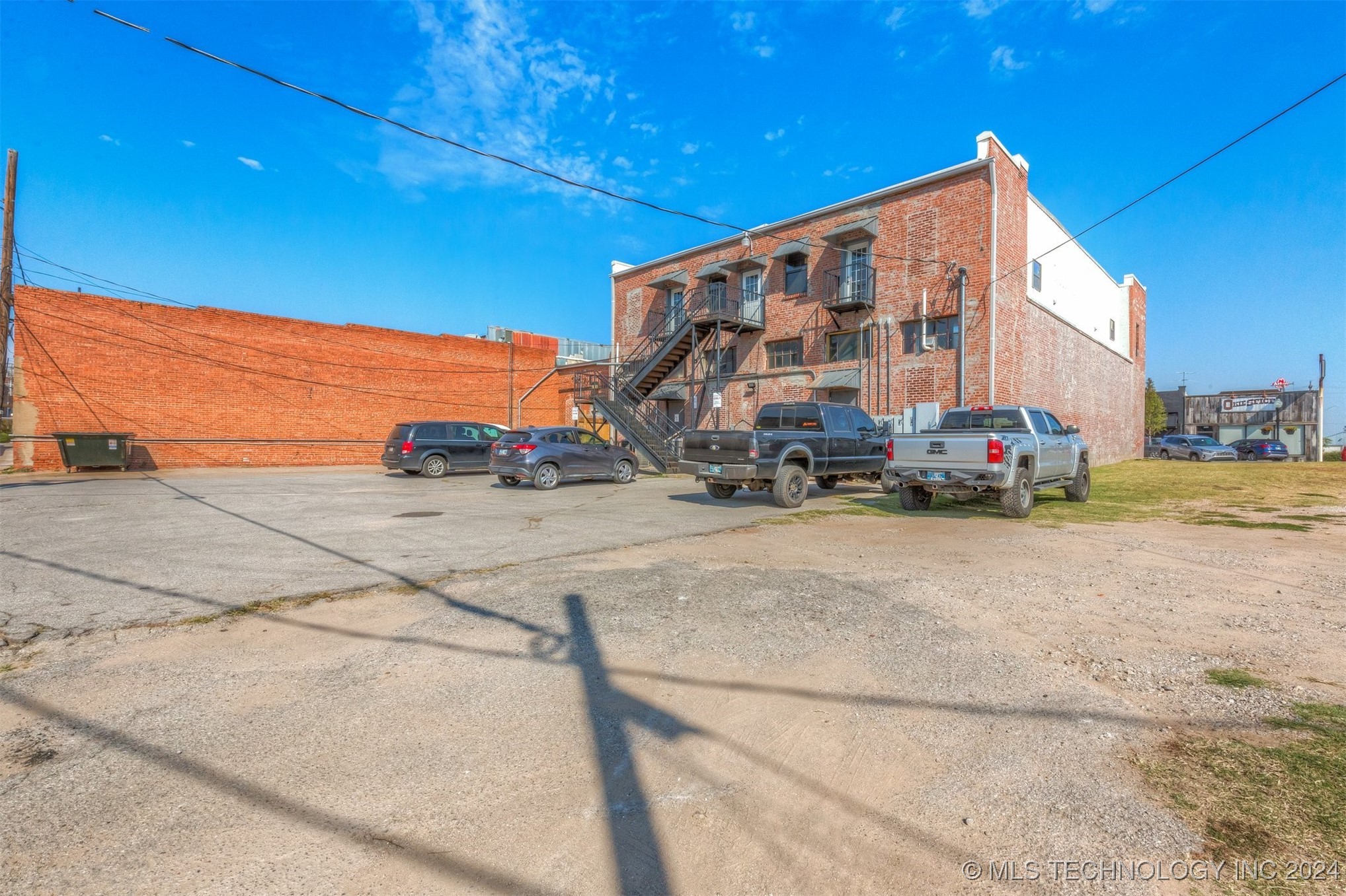 118 N Main Street Property Photo 45