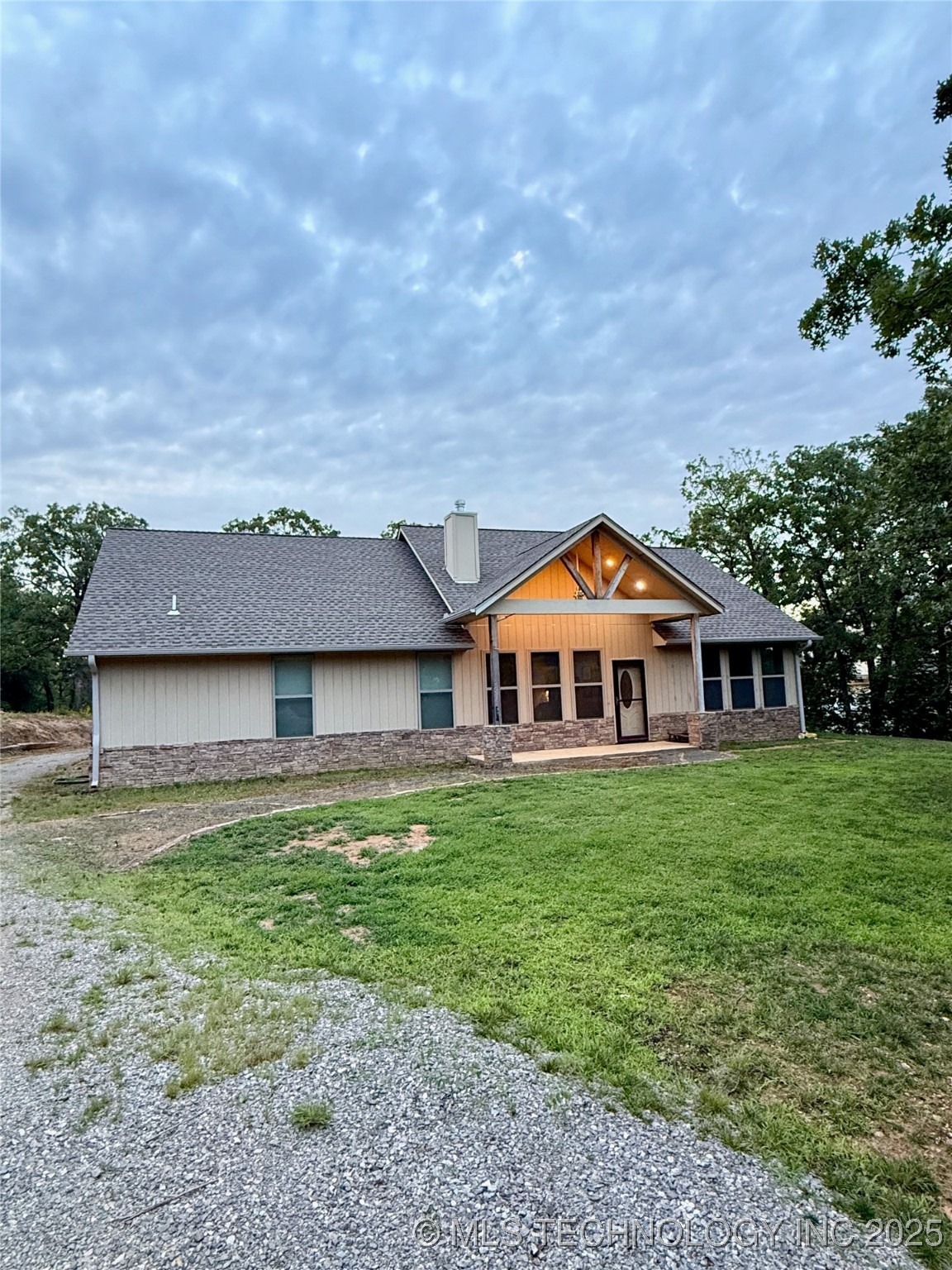 2516 Elm Property Photo 1