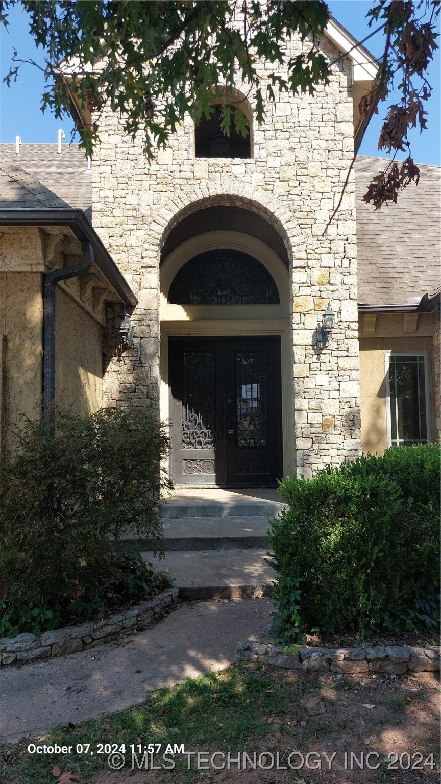 7305 E 111th Place Property Photo 3