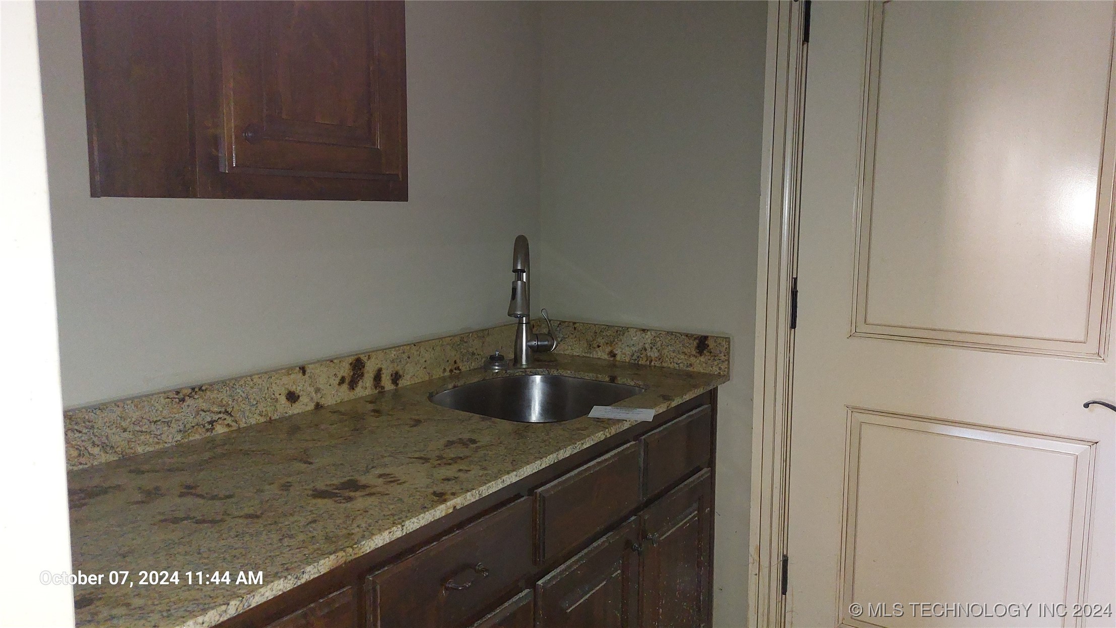 7305 E 111th Place Property Photo 17