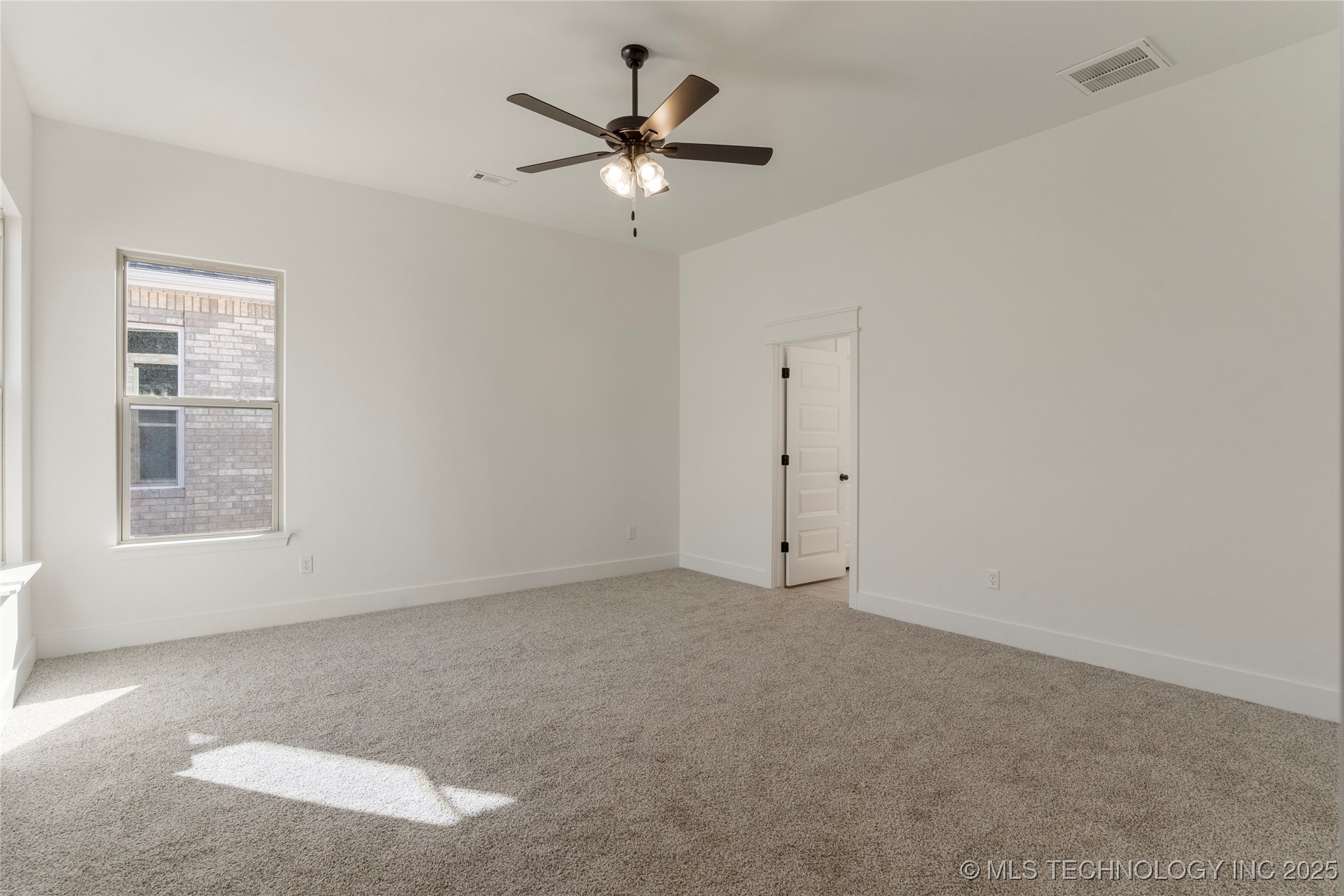 2800 E Northampton Street Property Photo 33