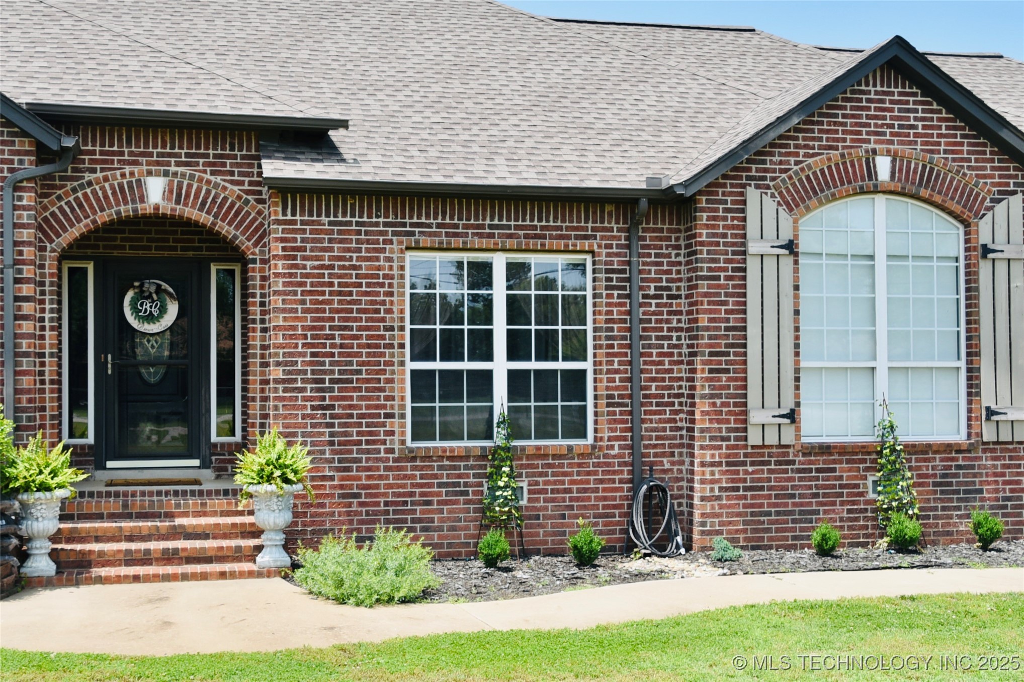 1150 N Lynn Lane Road Property Photo 2