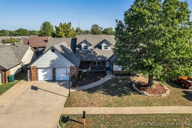 403 Overholt Drive Property Photo 2