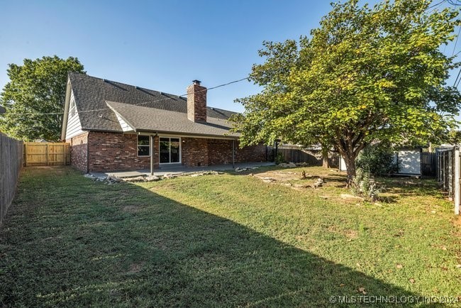 403 Overholt Drive Property Photo 6