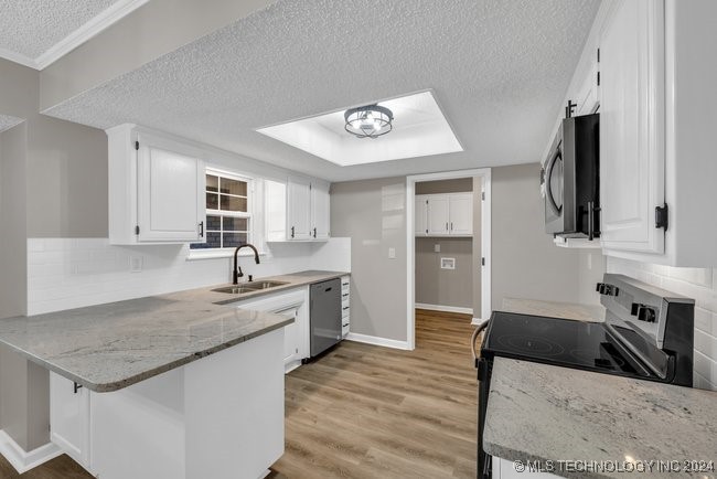 403 Overholt Drive Property Photo 16