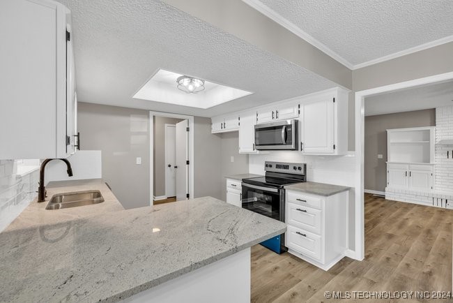 403 Overholt Drive Property Photo 18