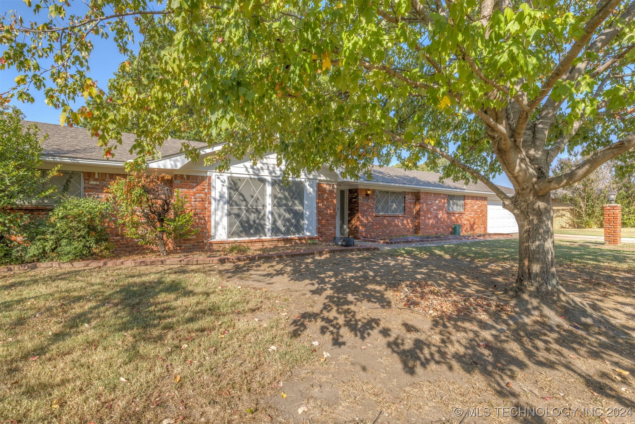 1218 S 103rd East Avenue Property Photo 5