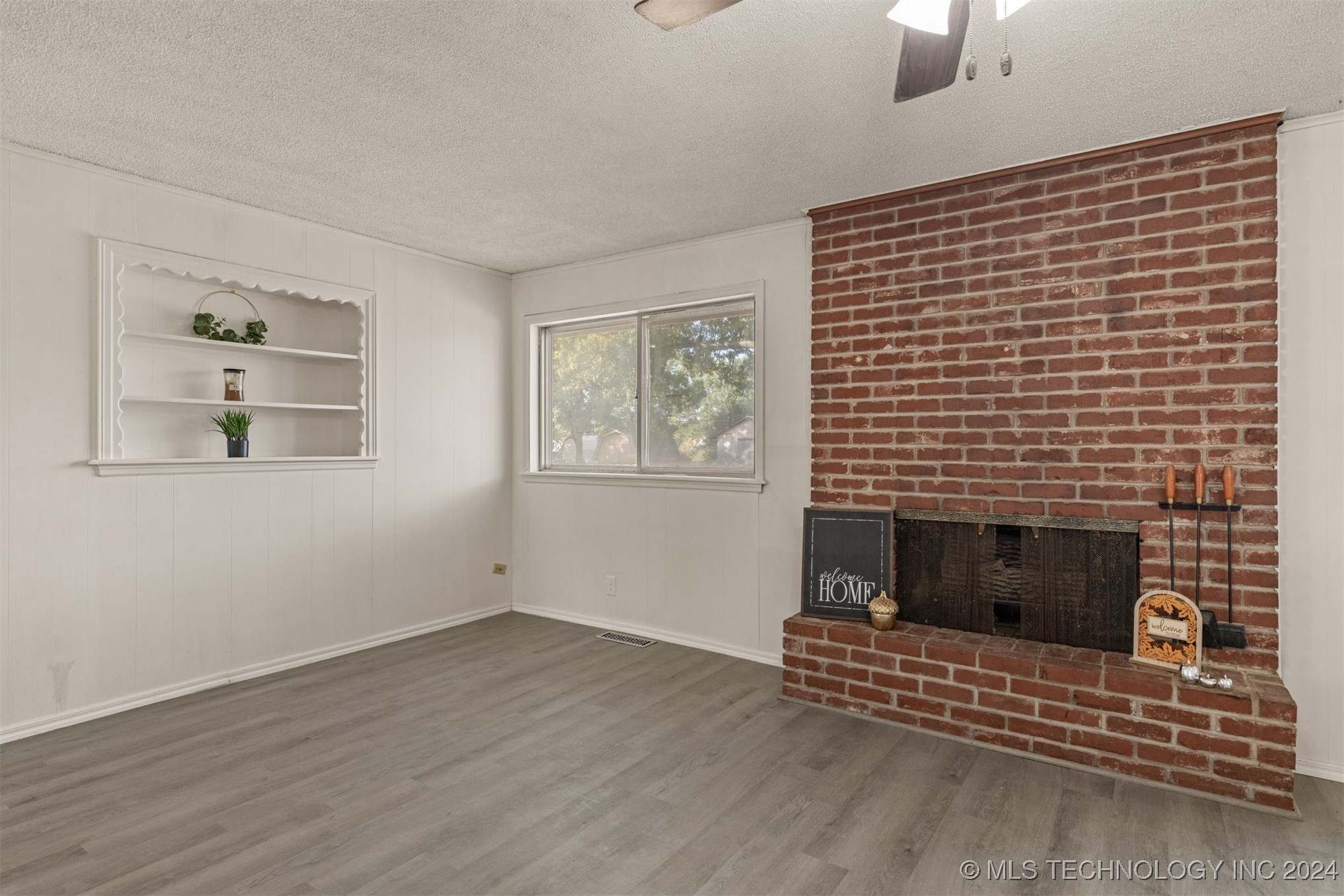 1218 S 103rd East Avenue Property Photo 16