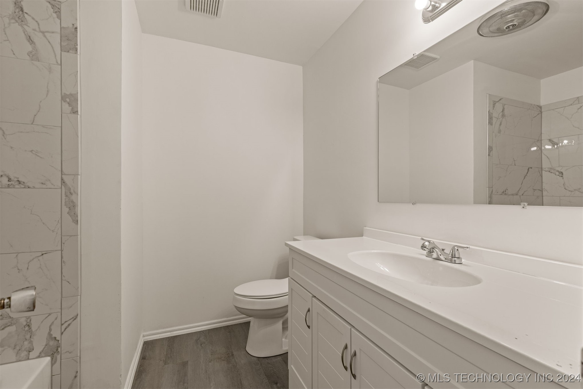 1218 S 103rd East Avenue Property Photo 36