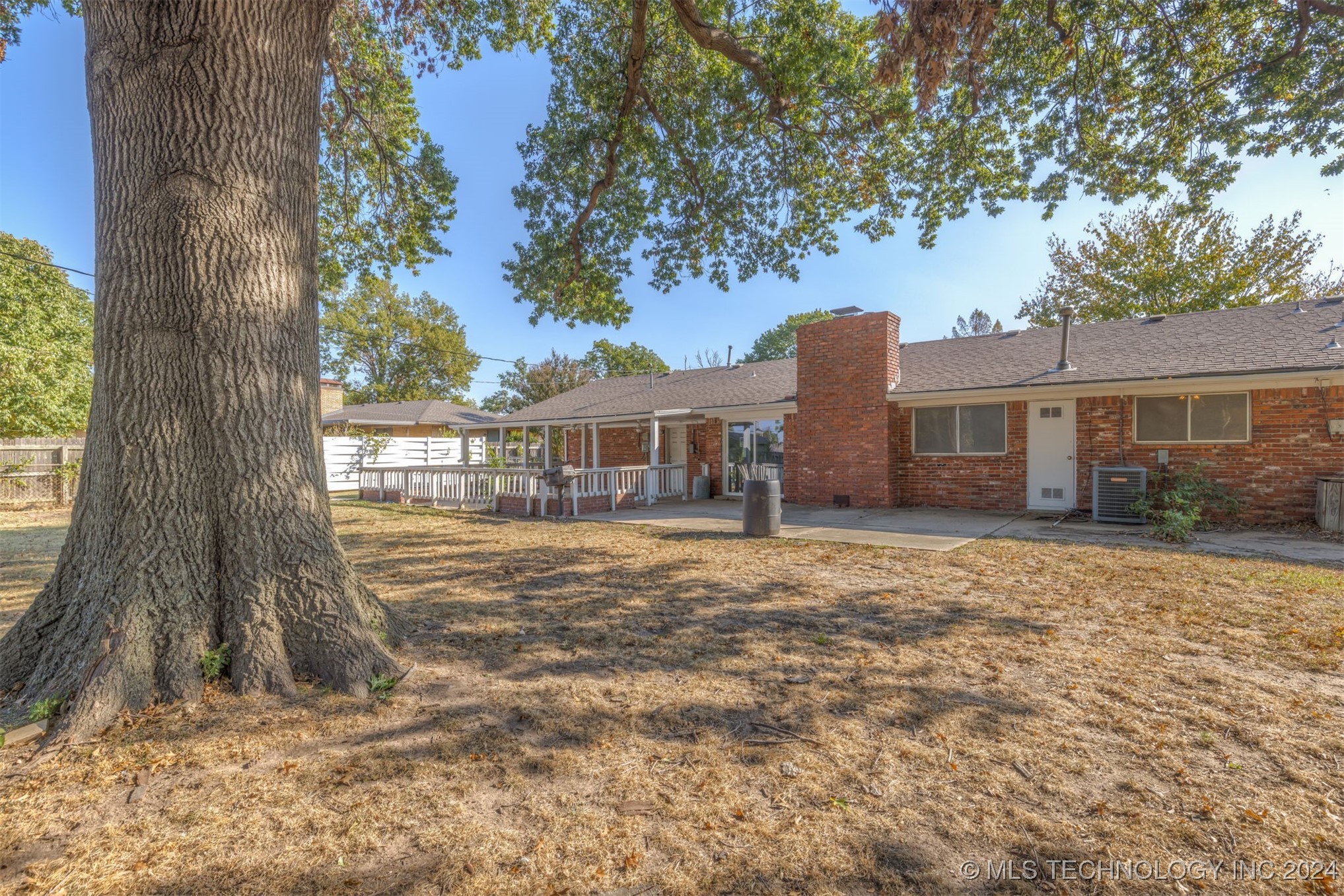 1218 S 103rd East Avenue Property Photo 54