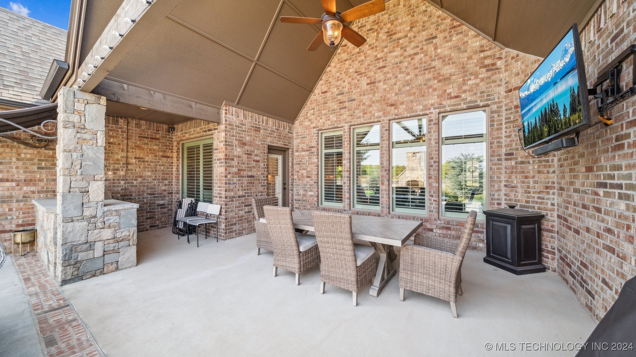 18441 E Persimmon Lane Property Photo 42