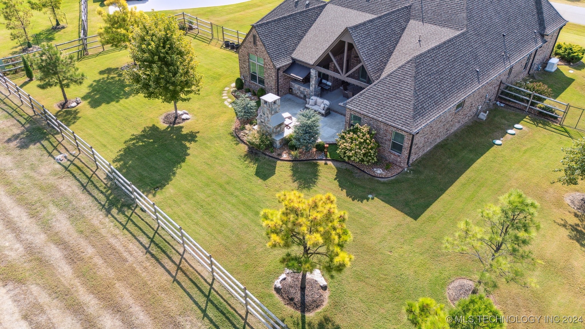 18441 E Persimmon Lane Property Photo 48