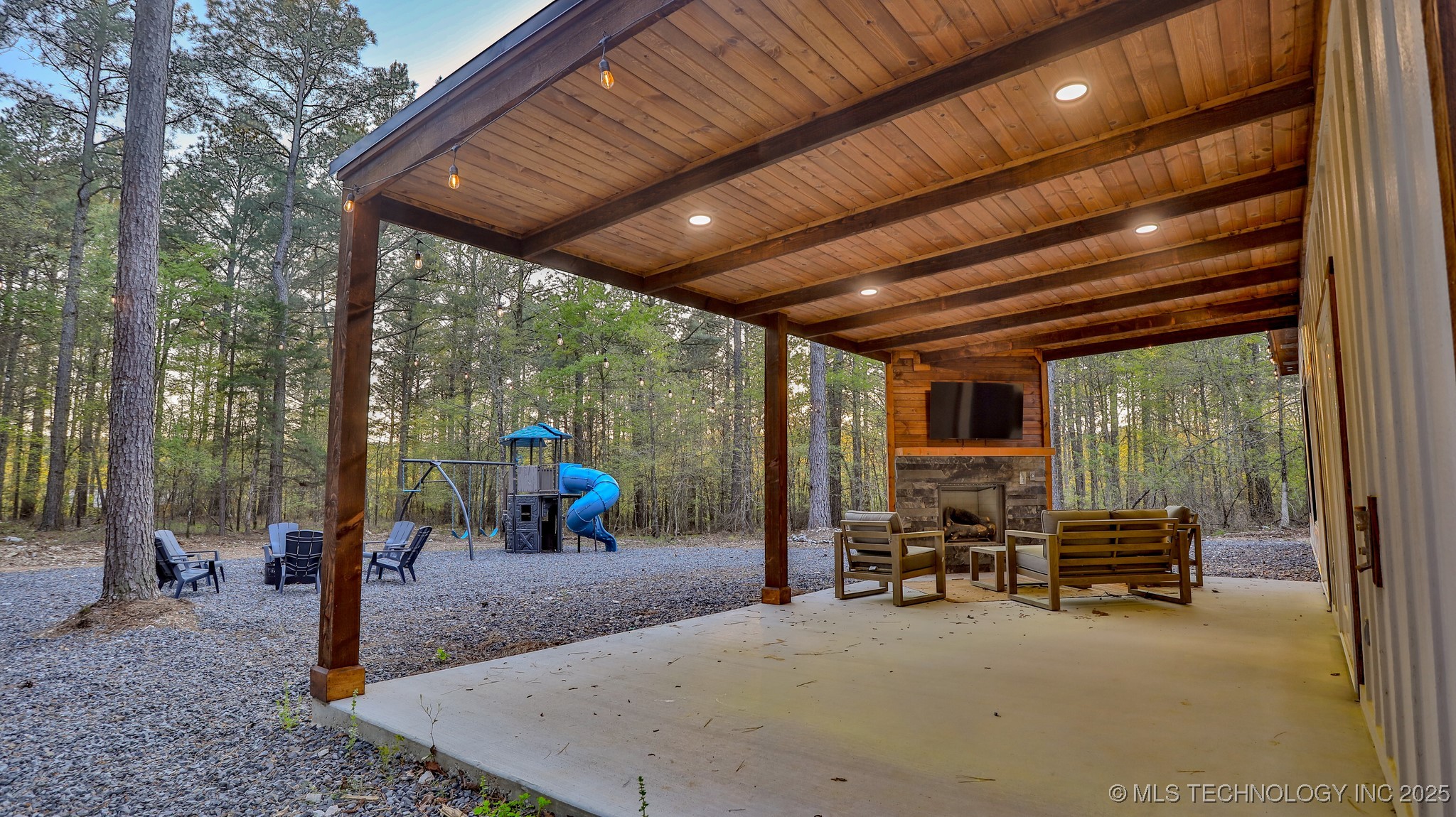 79 Tall Timber Trail Property Photo 8