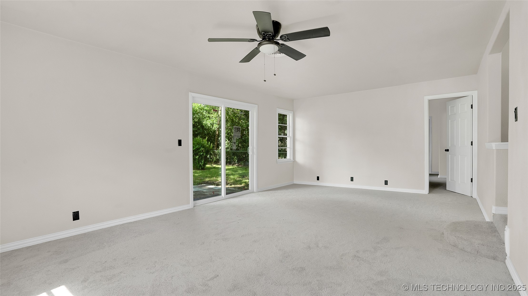 711 Nw Elizabeth Street Property Photo 10