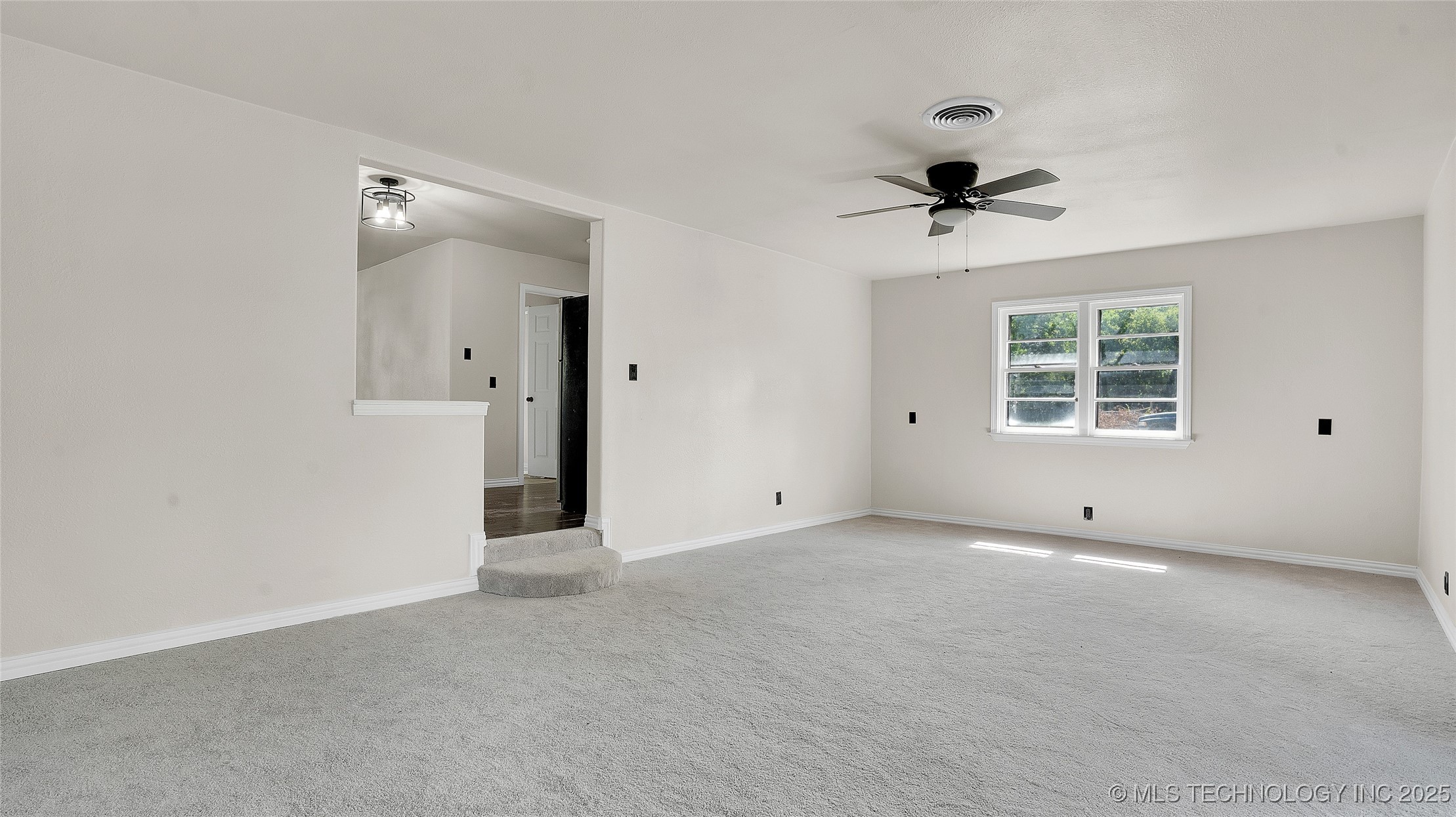 711 Nw Elizabeth Street Property Photo 12