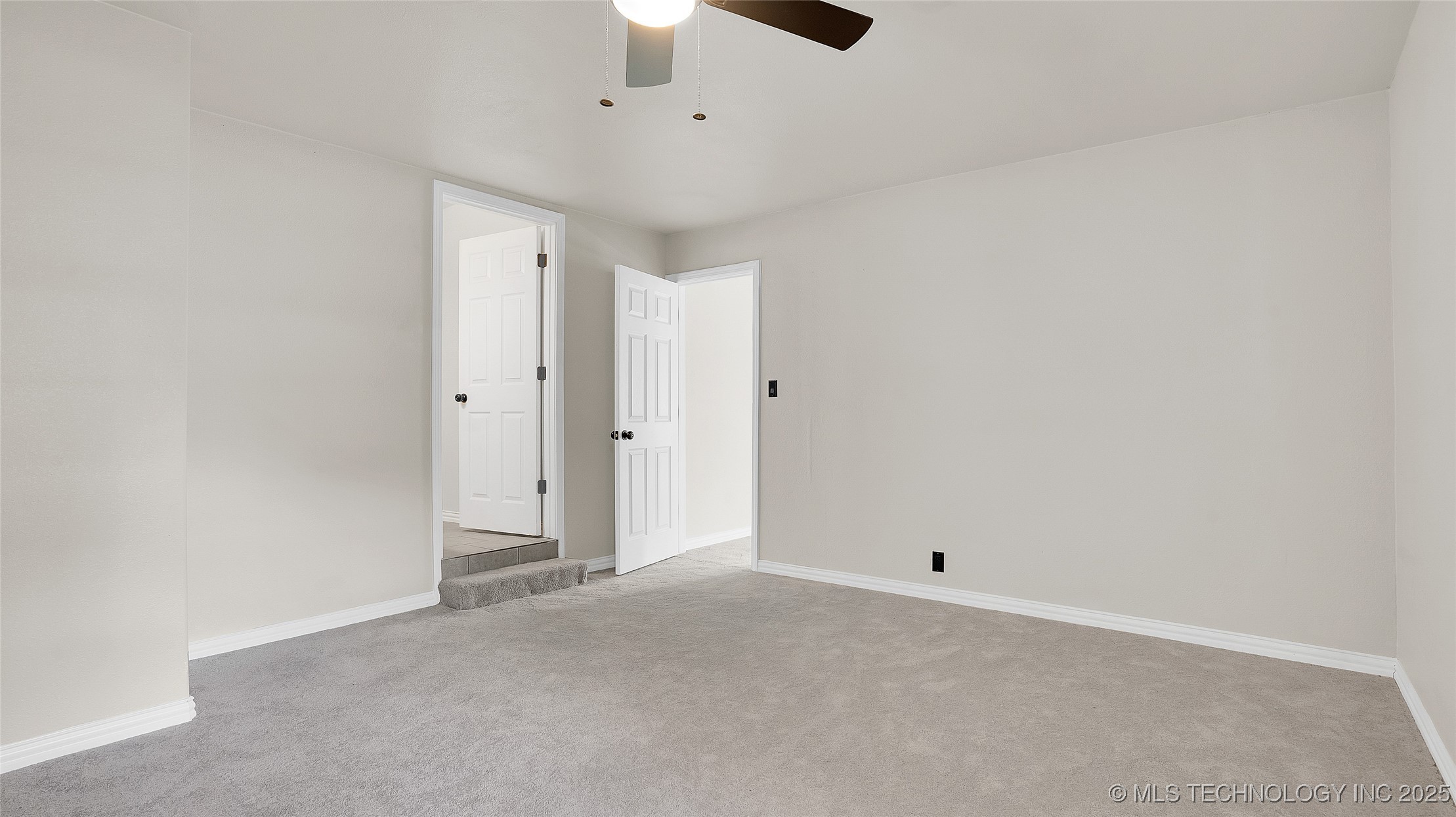 711 Nw Elizabeth Street Property Photo 15
