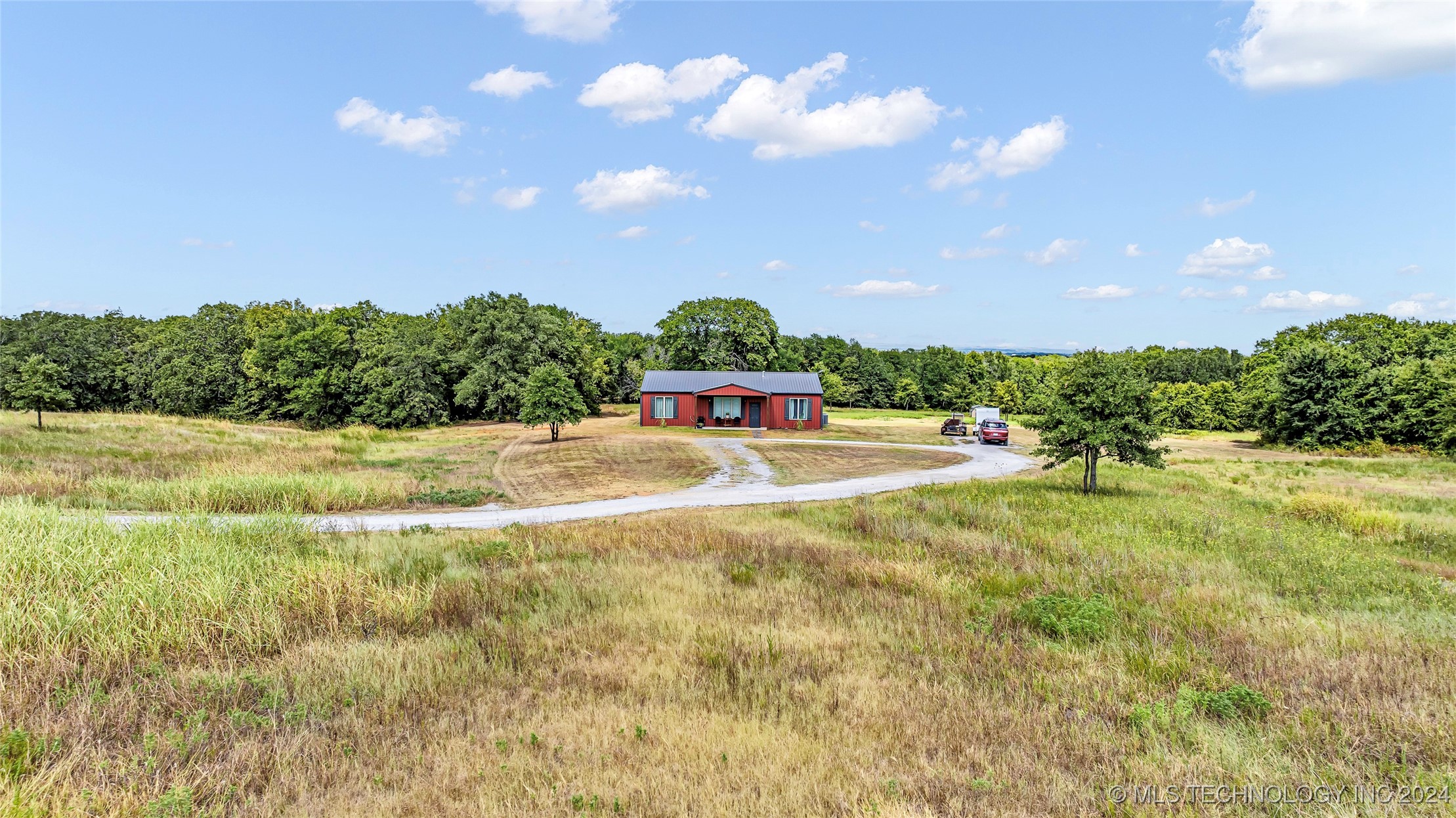 6126 Kings Road Property Photo 3