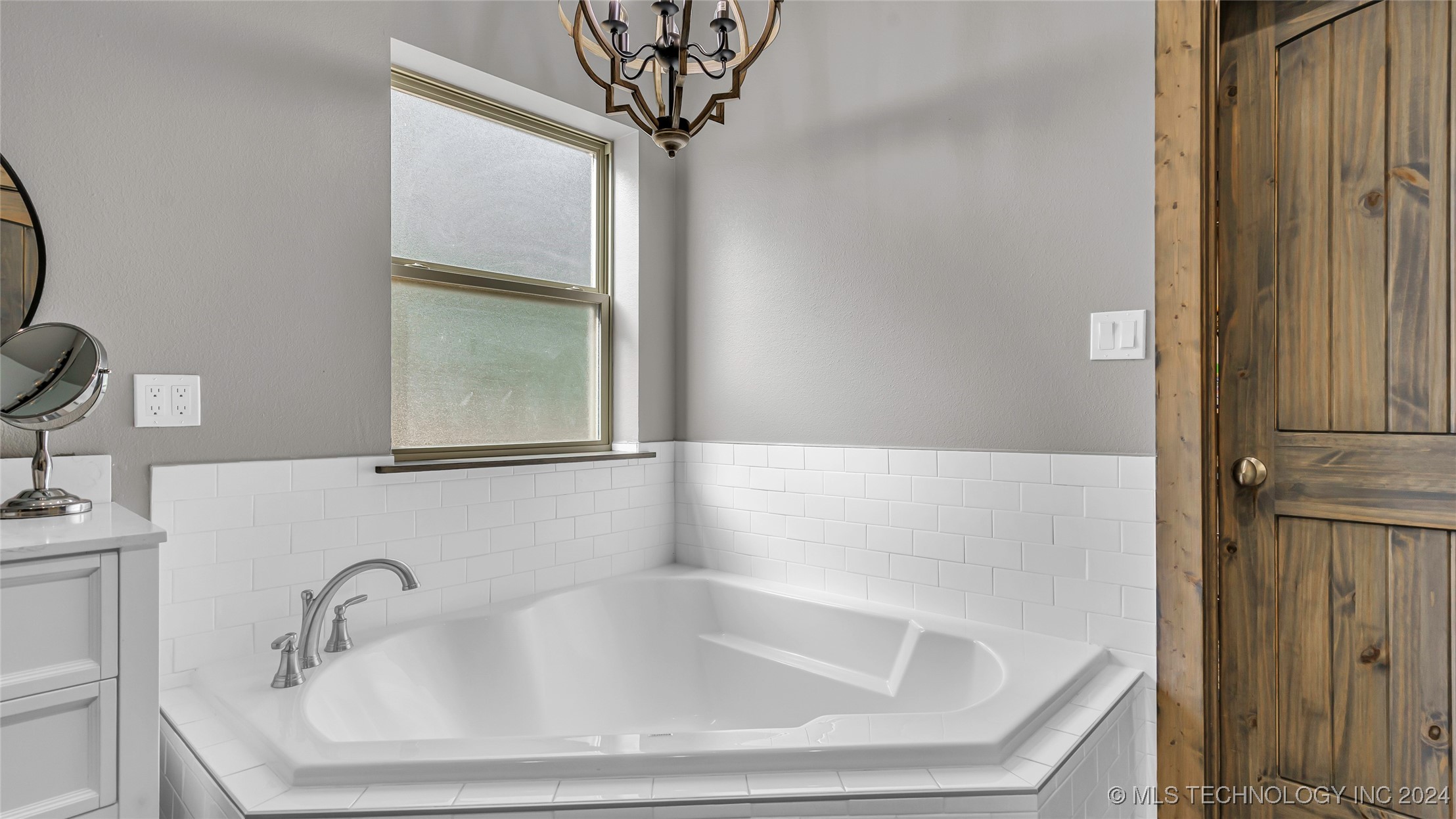 6126 Kings Road Property Photo 17