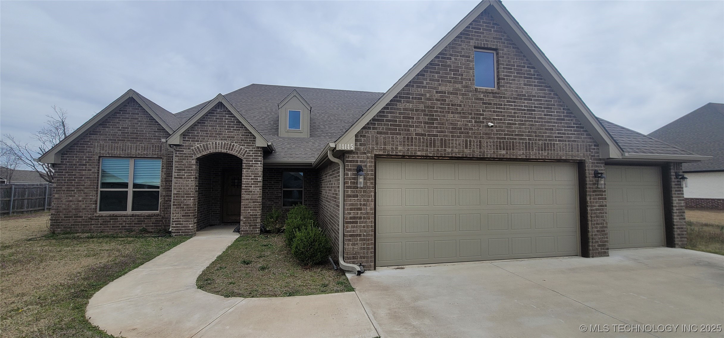 4 Bar Ranch Real Estate Listings Main Image
