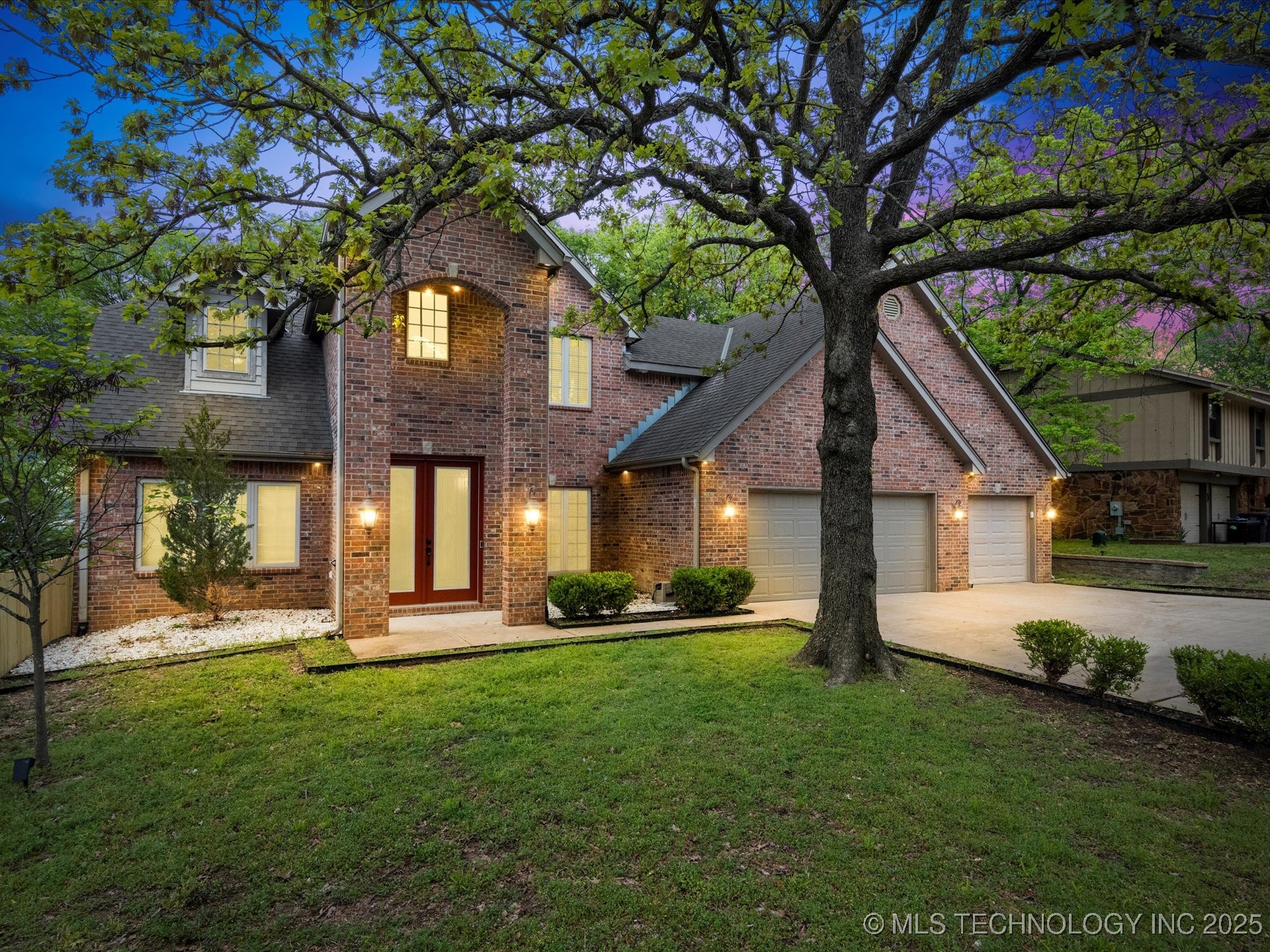 618 Kenwood Drive Property Photo