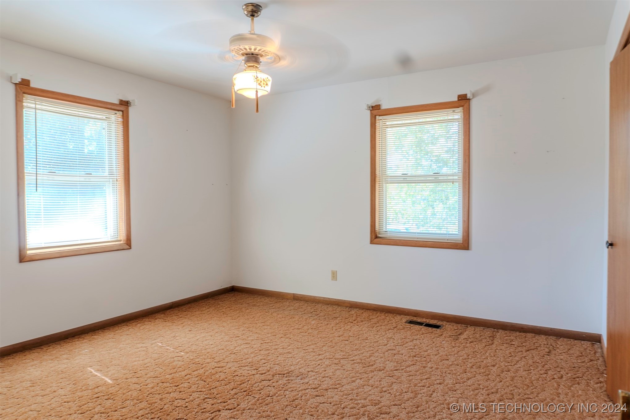 6443 S 347th West Avenue Property Photo 10
