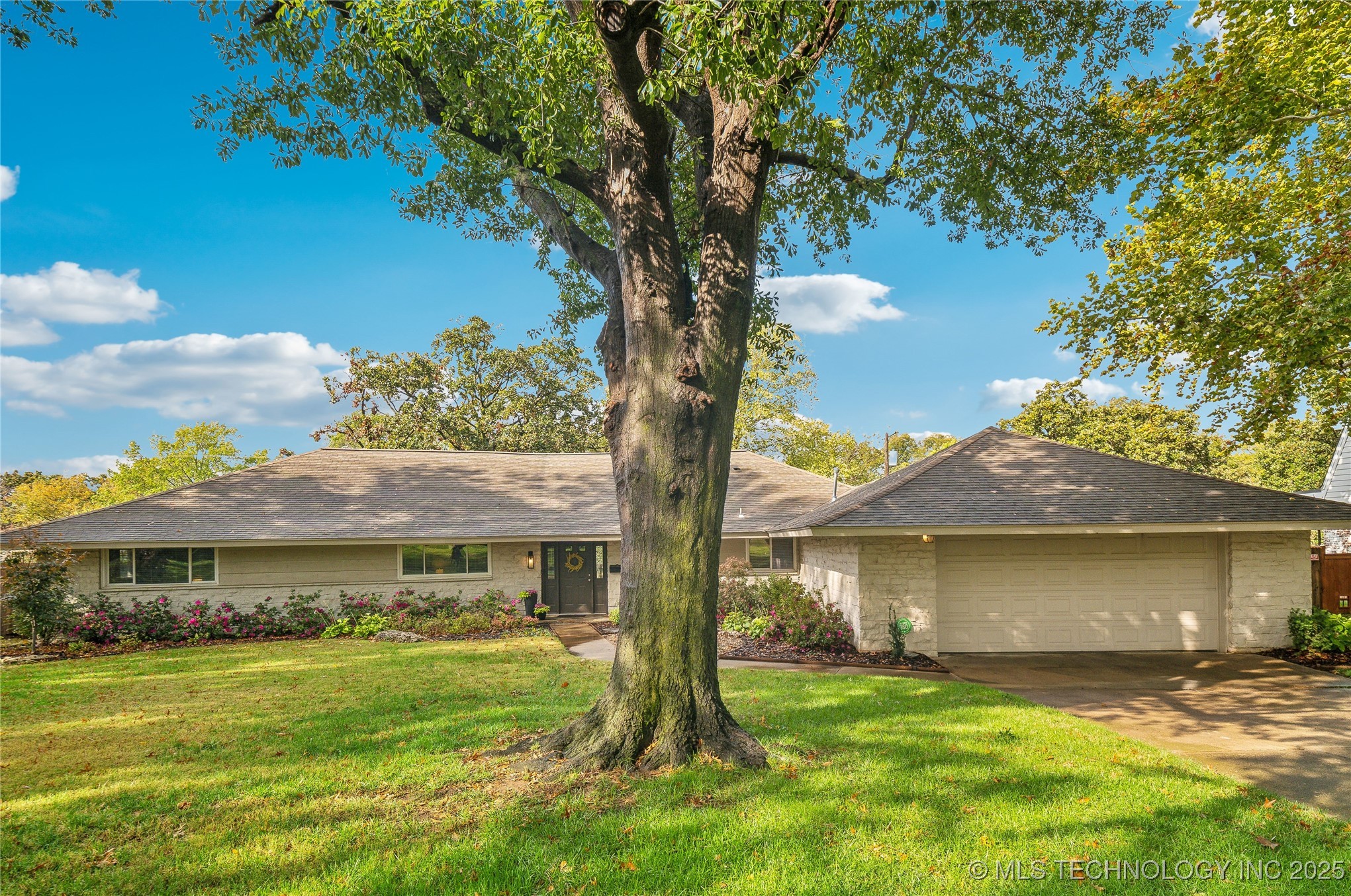 5668 S Delaware Place Property Photo