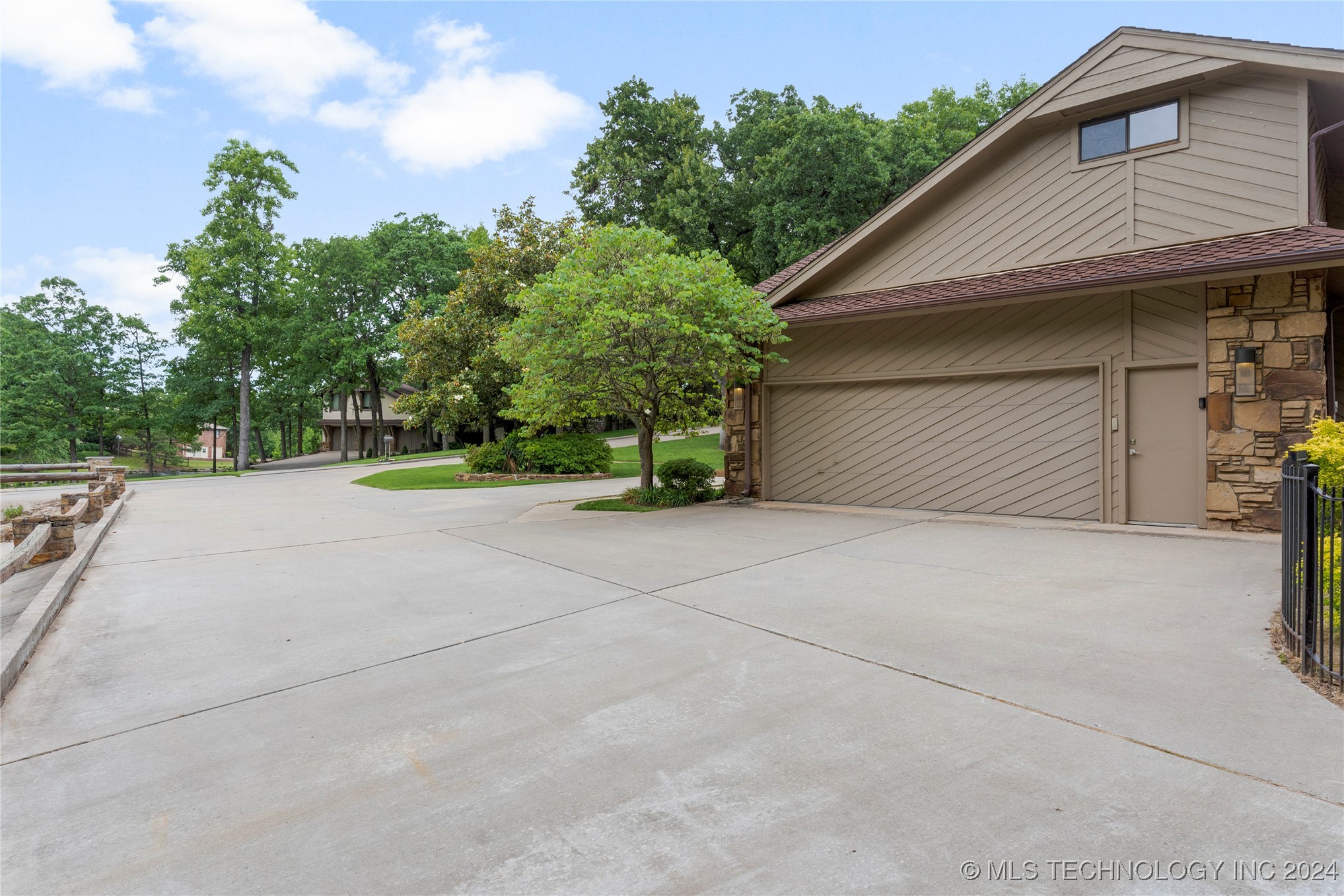 9649 S Sandusky Avenue Property Photo 63