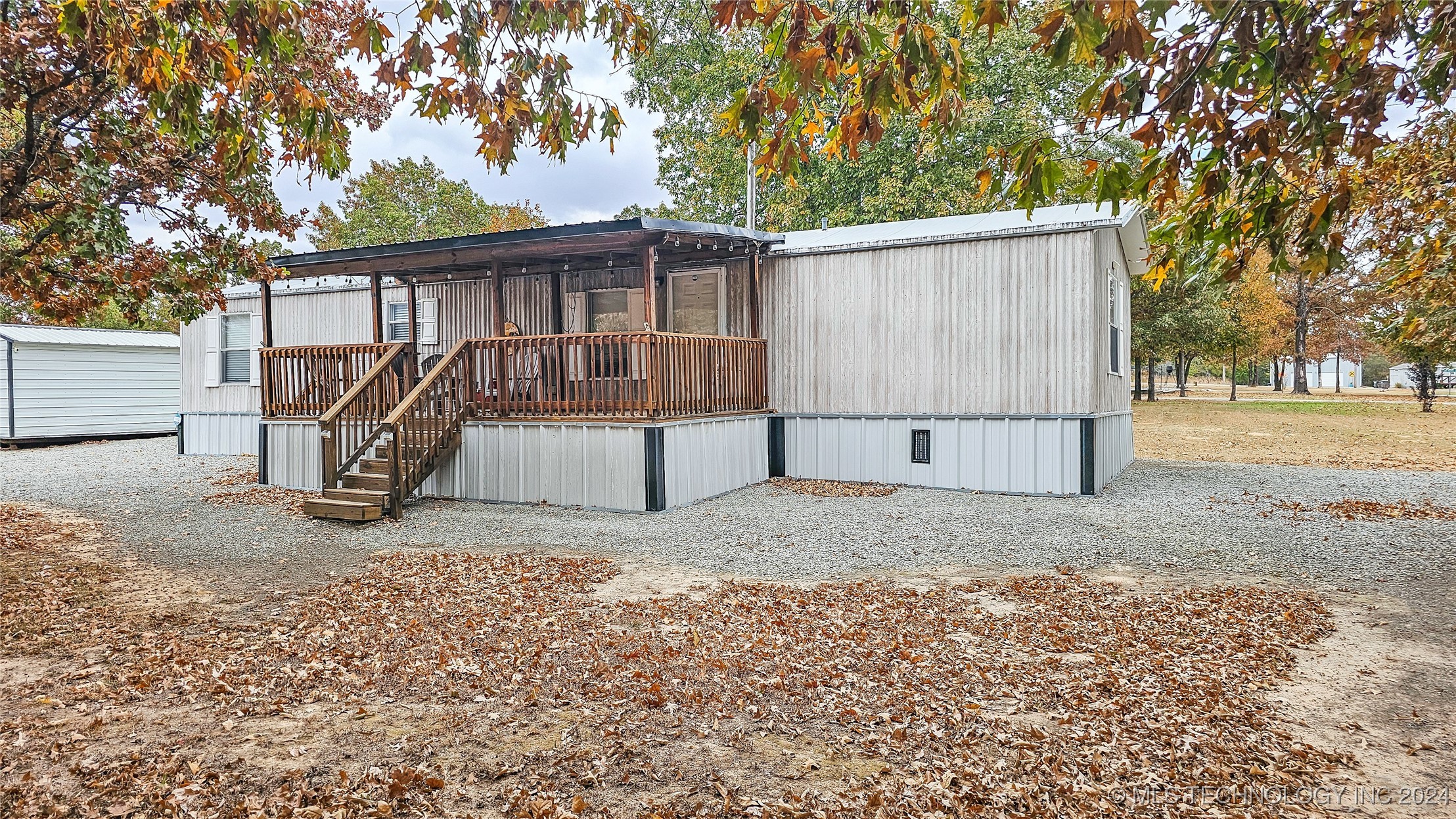 8 F Drive Property Photo 3