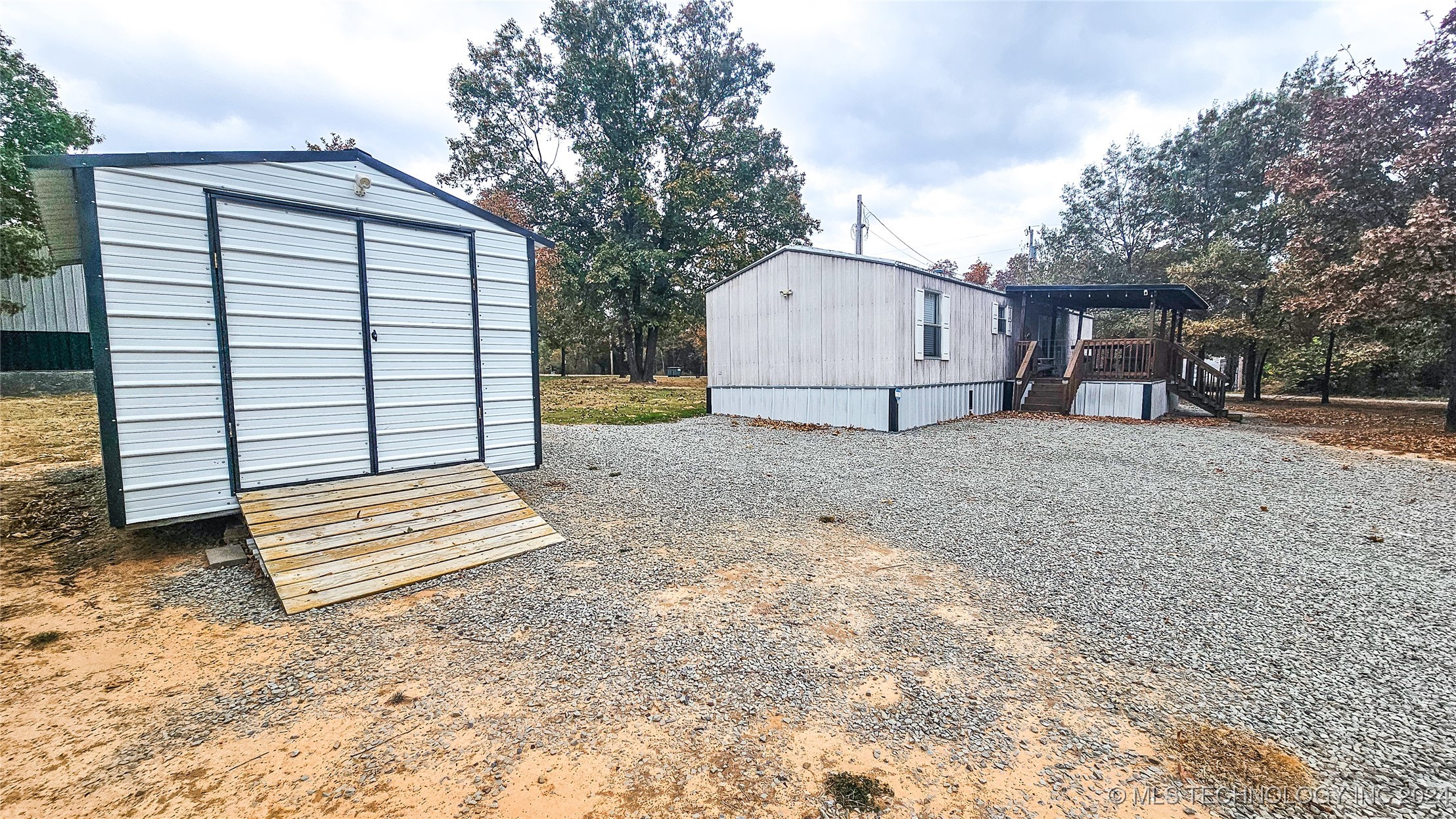 8 F Drive Property Photo 4