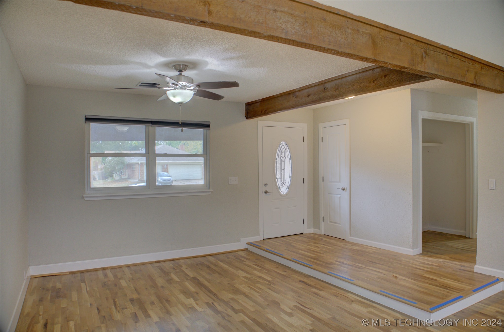 1404 W Indianola Street Property Photo 3