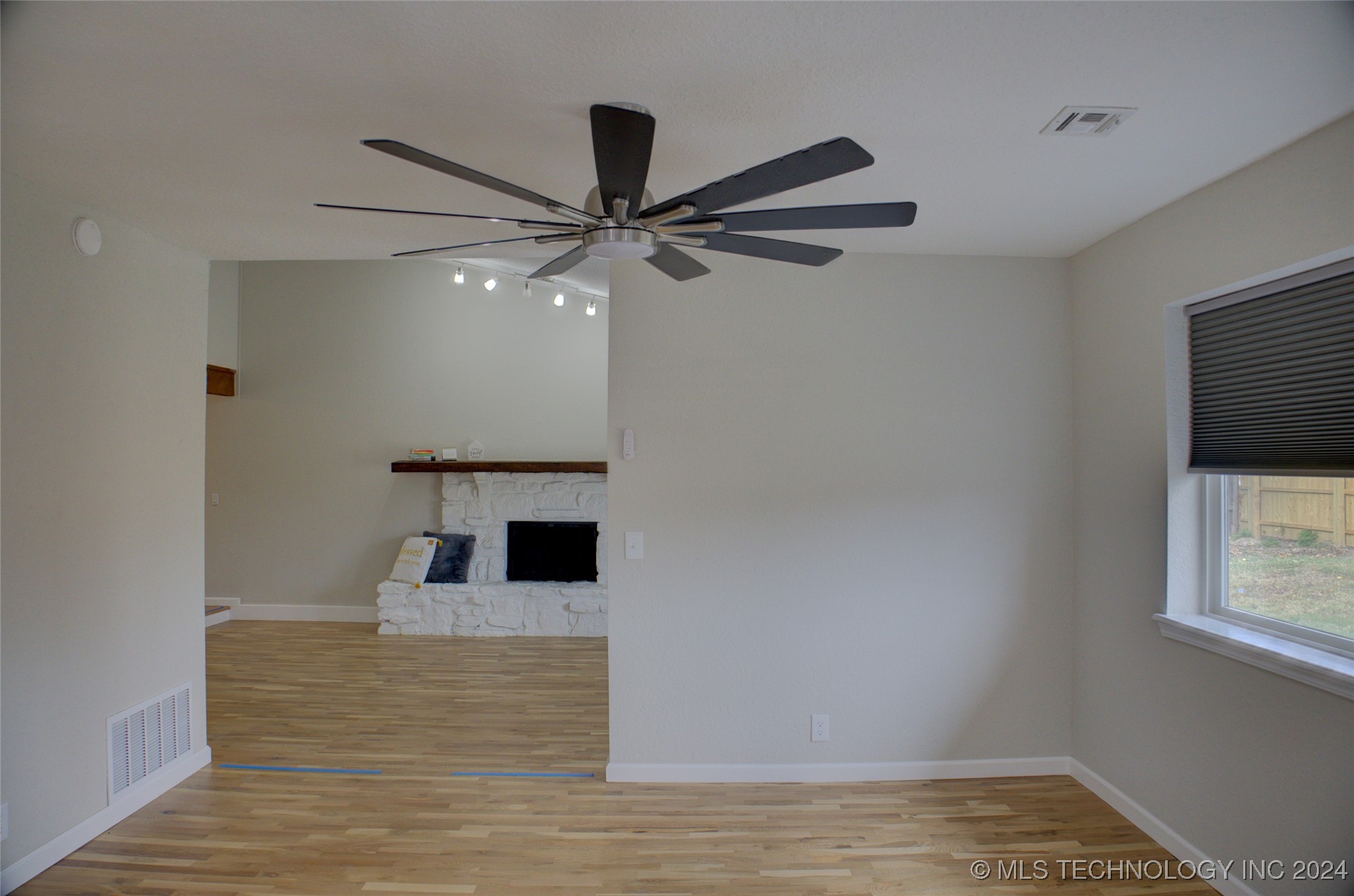1404 W Indianola Street Property Photo 13