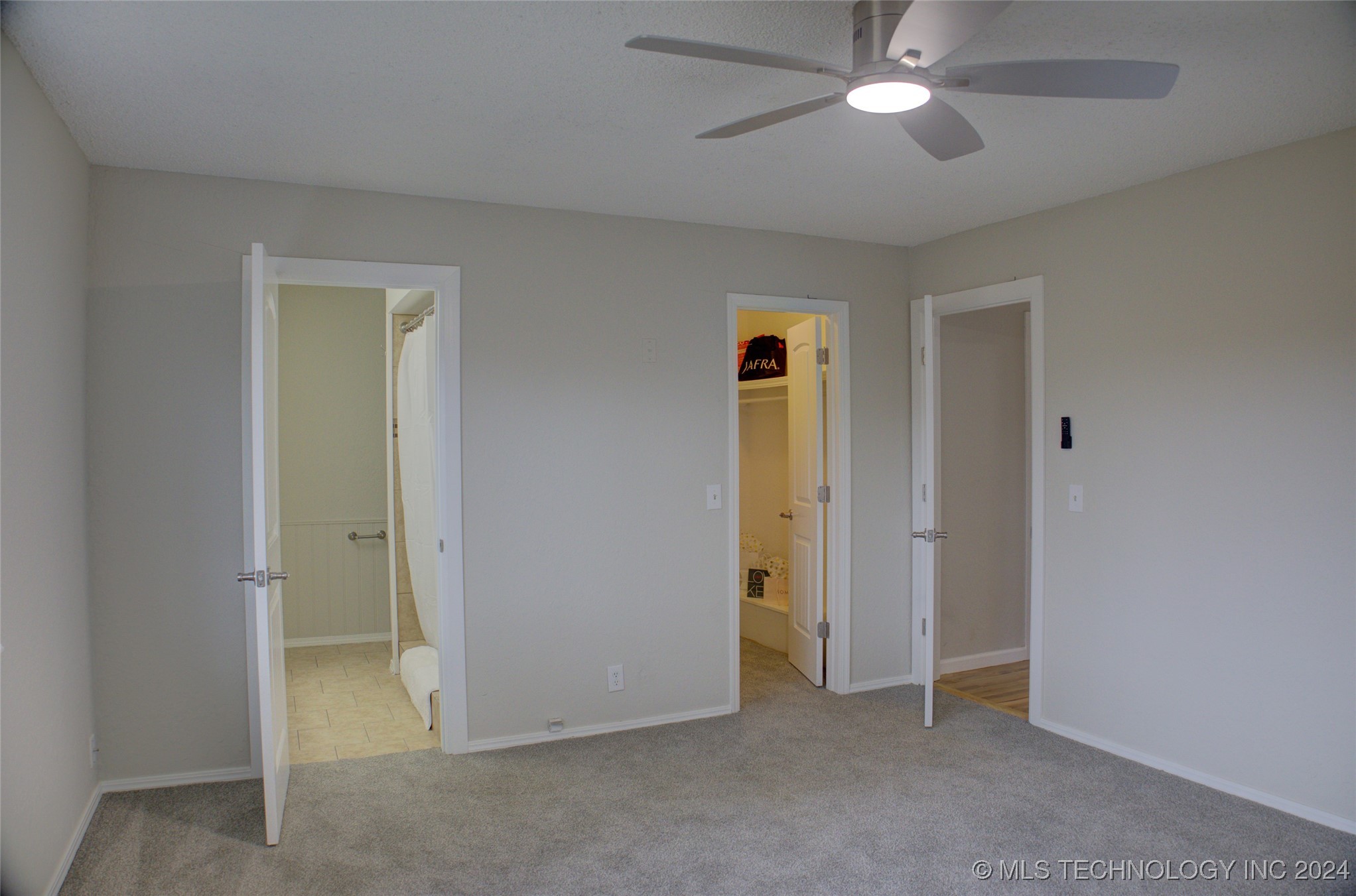 1404 W Indianola Street Property Photo 25