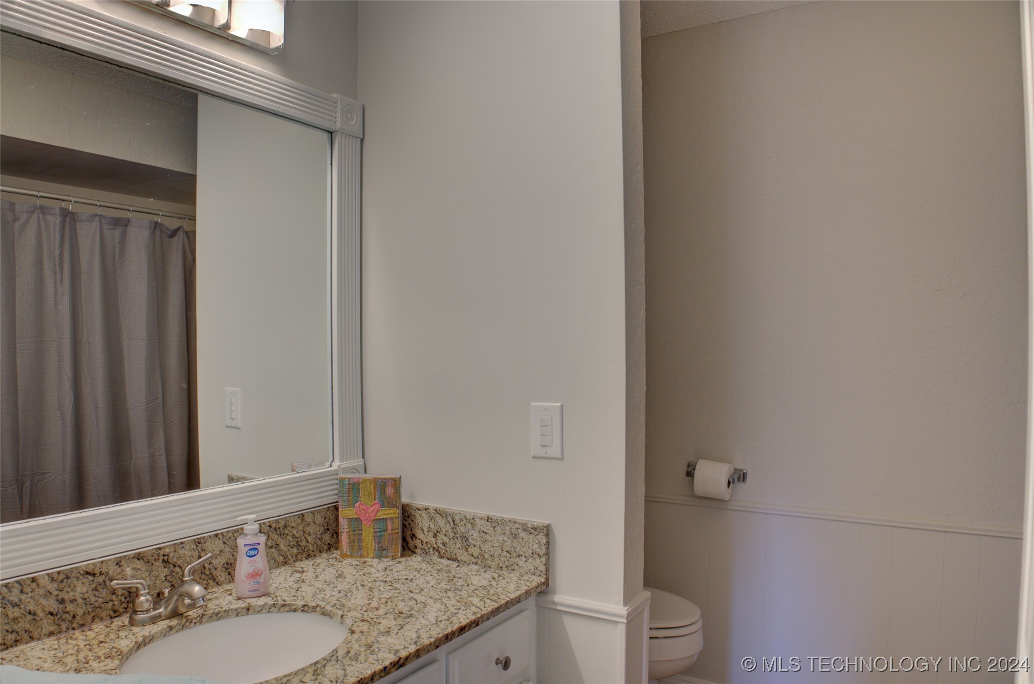 1404 W Indianola Street Property Photo 32