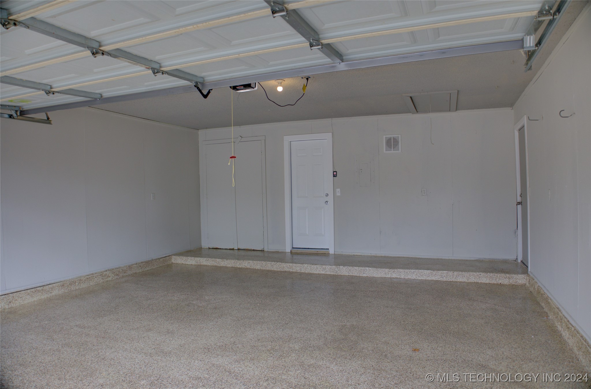 1404 W Indianola Street Property Photo 38