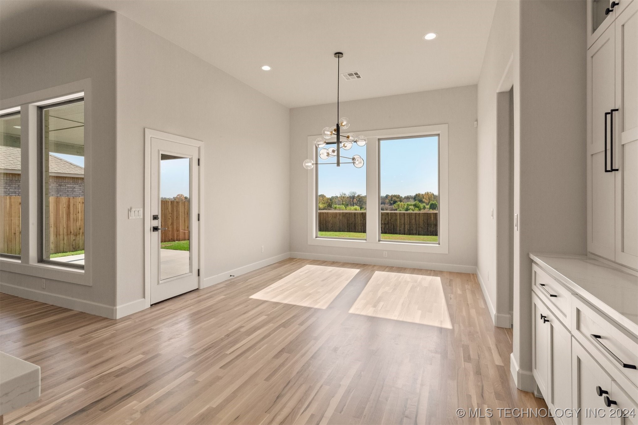 2956 E 146th Place S Property Photo 11