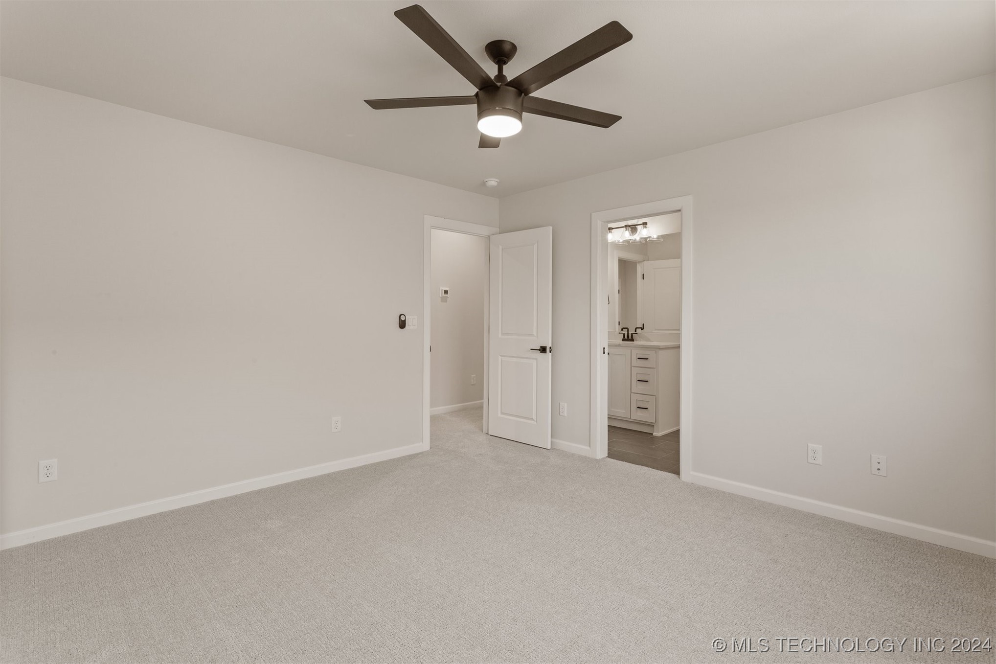 2956 E 146th Place S Property Photo 27