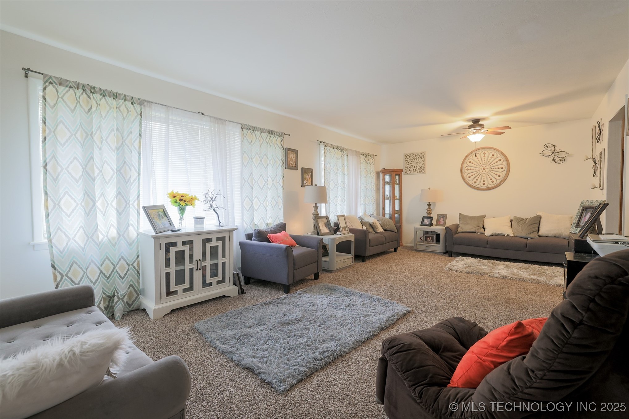417717 E 1145 Road Property Photo 5