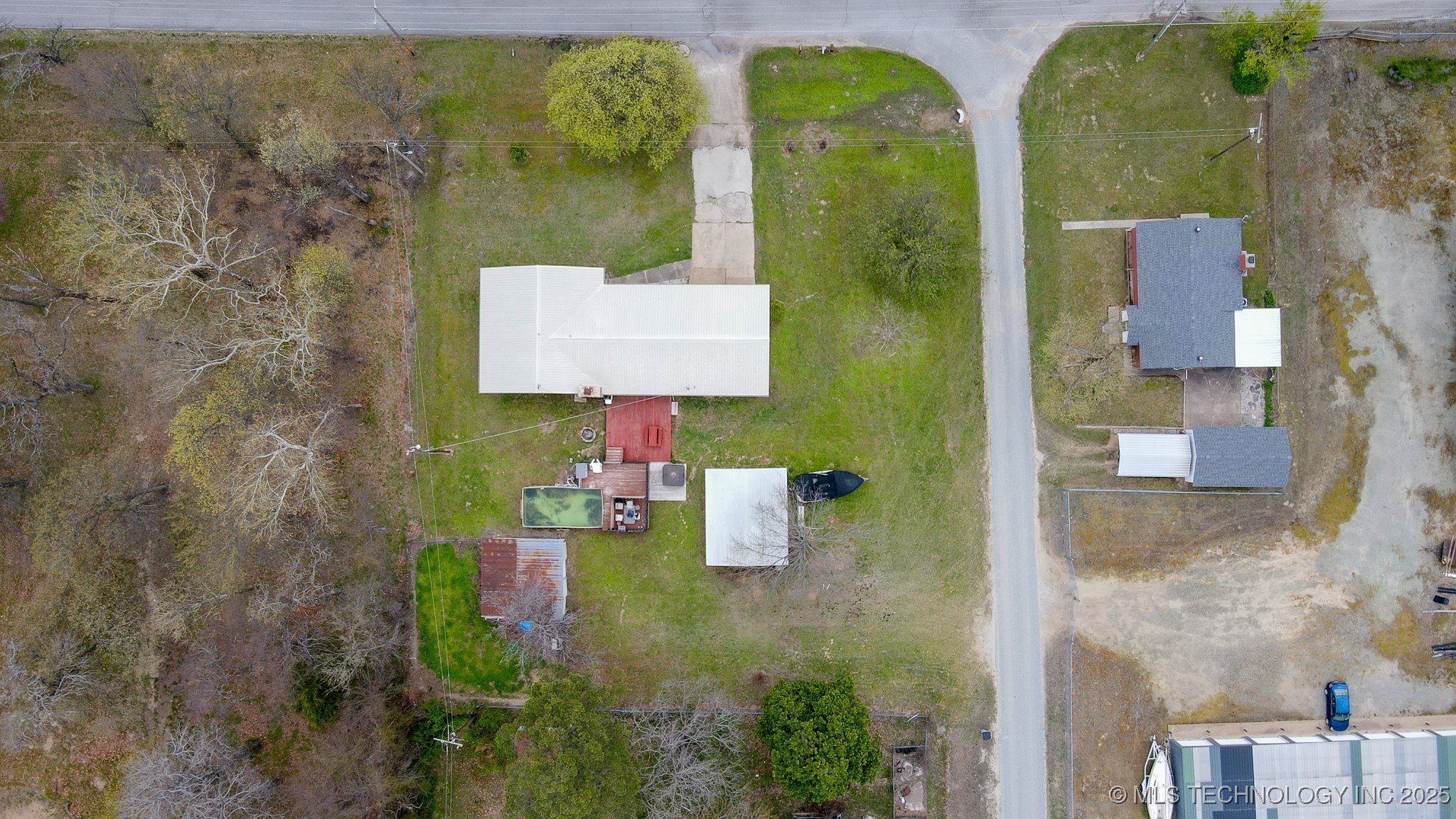 417717 E 1145 Road Property Photo 37