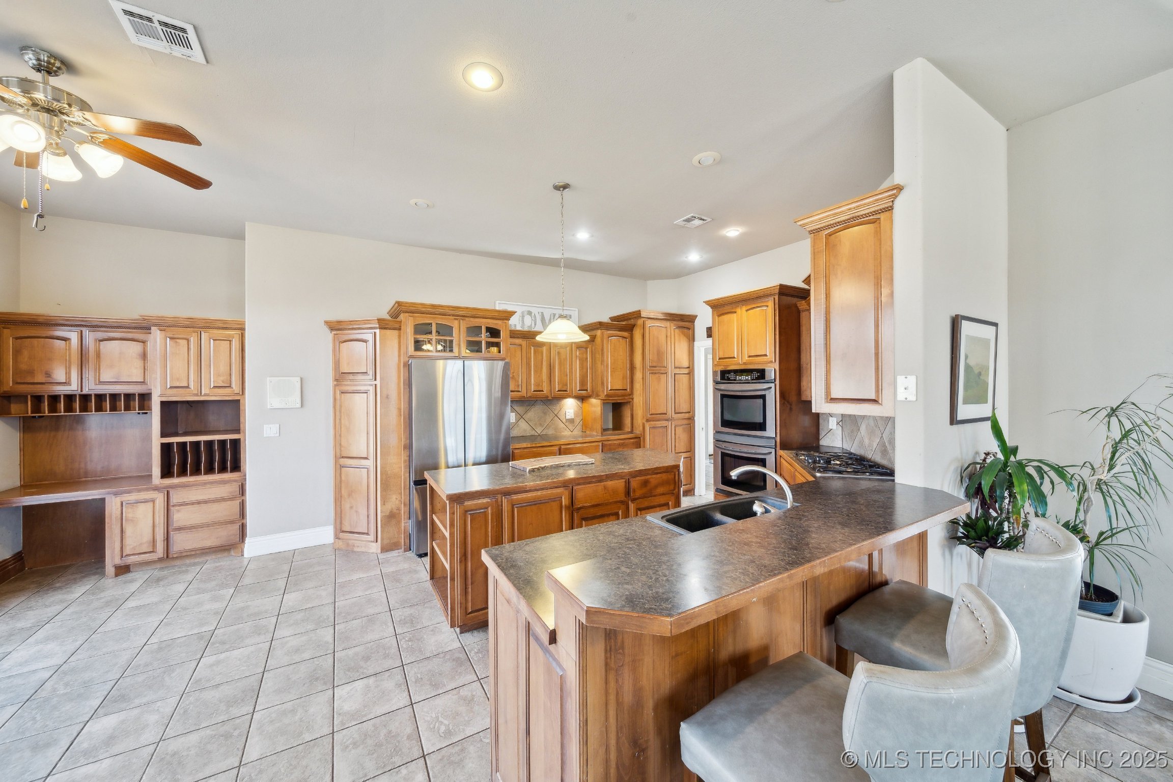 101 S Harrison Avenue Property Photo 16