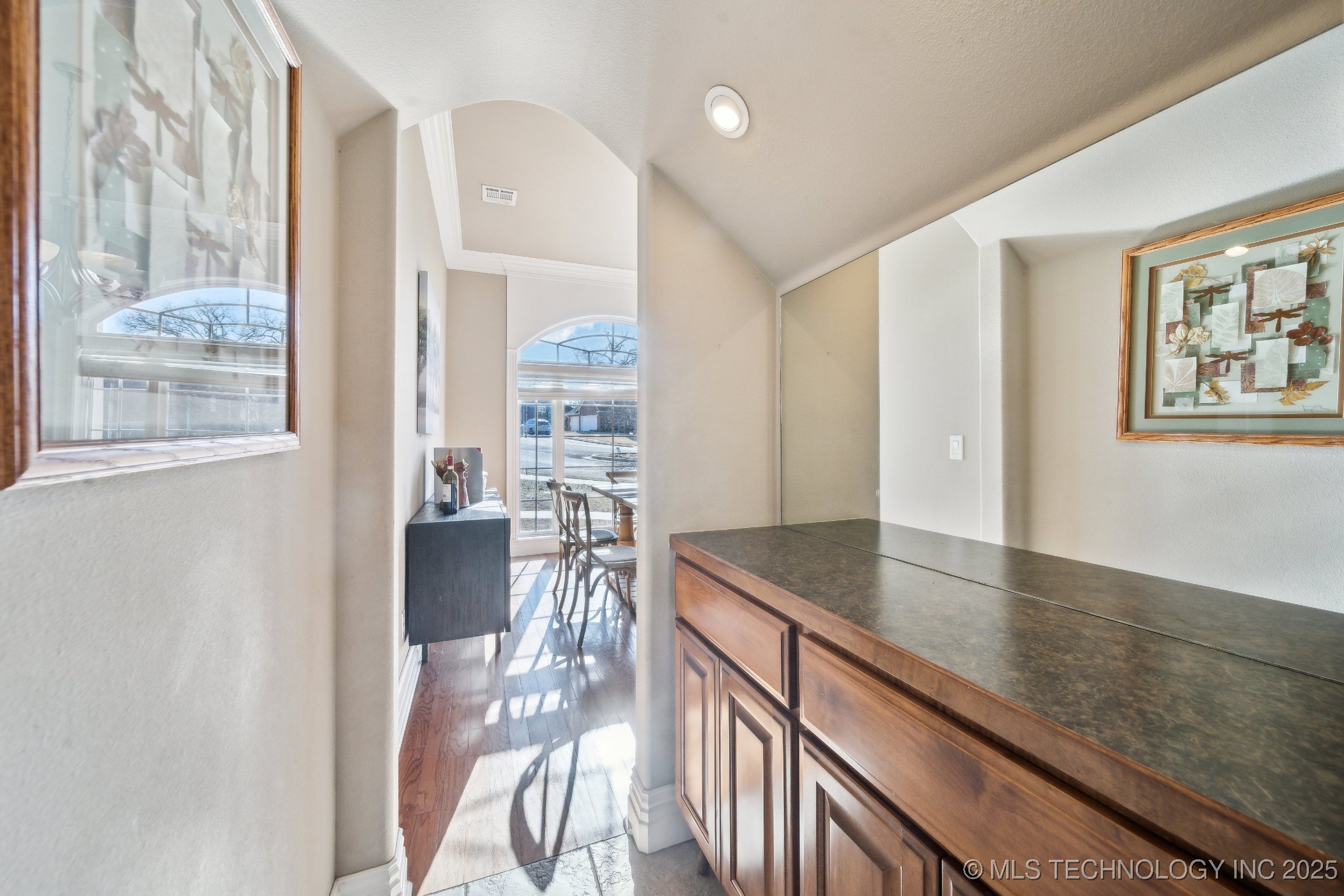 101 S Harrison Avenue Property Photo 23