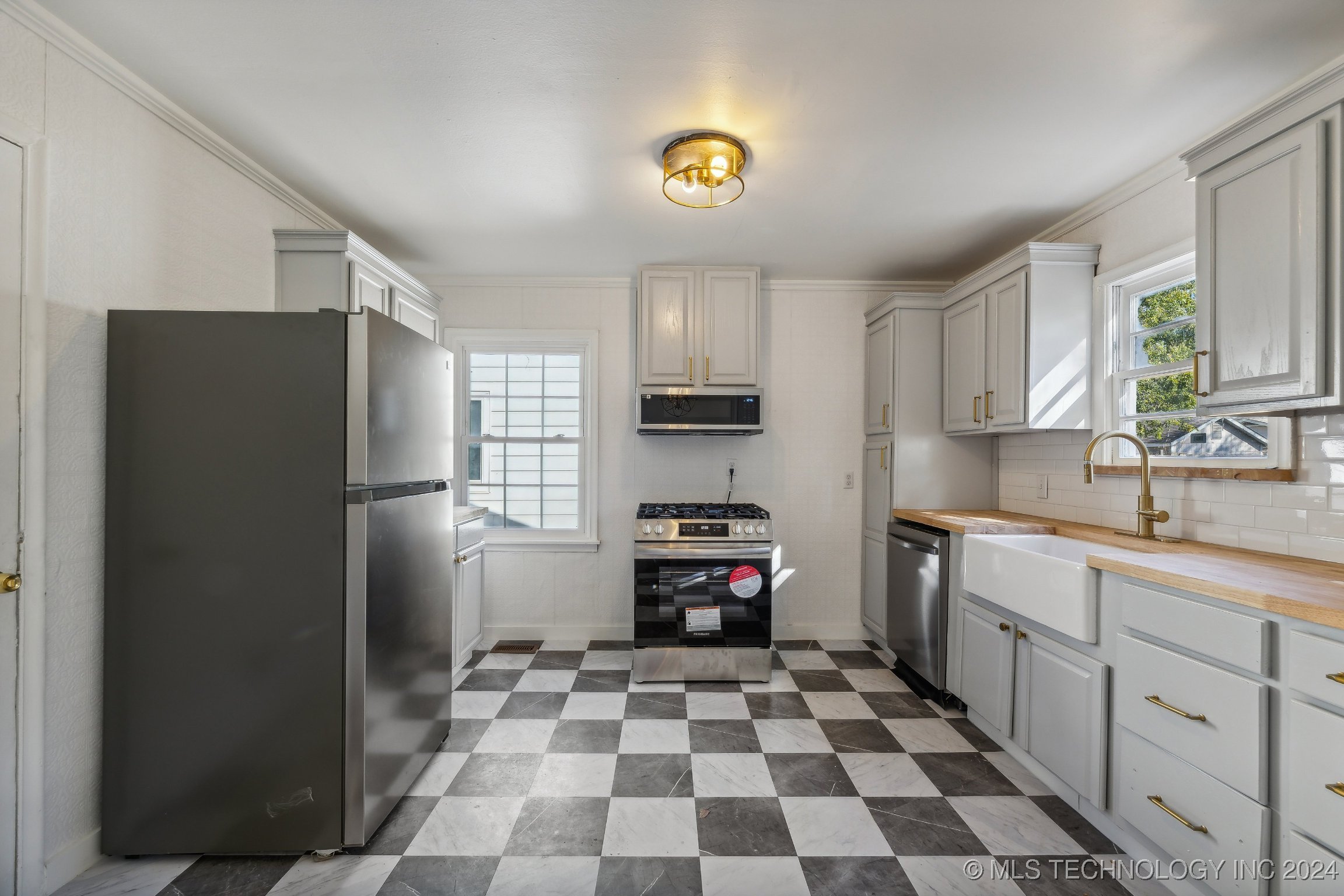 4929 S Boston Avenue Property Photo 5